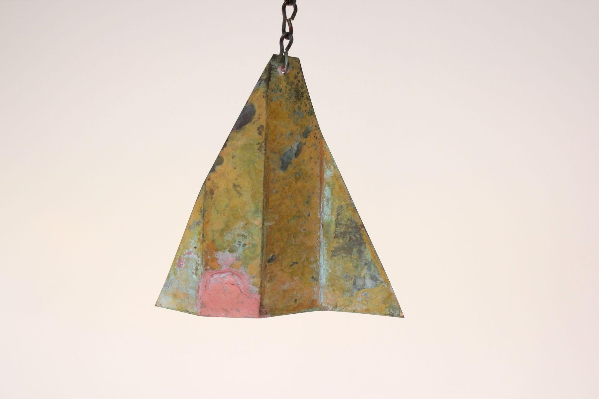 Mehrfarbige Bronzeglocke / Wind Chime von Paolo Soleri, Arconsanti im Angebot 3