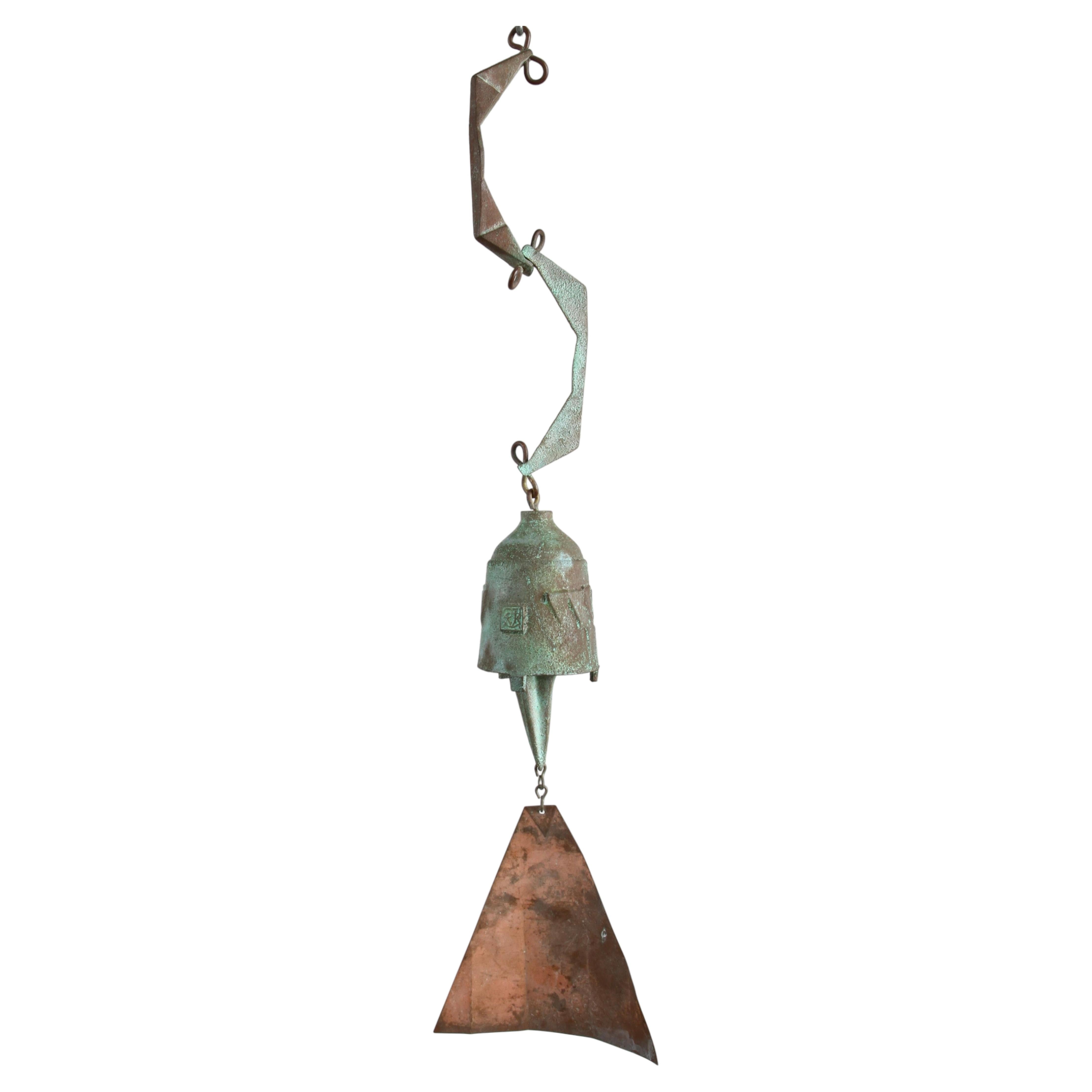 How do you hang Cosanti bells?