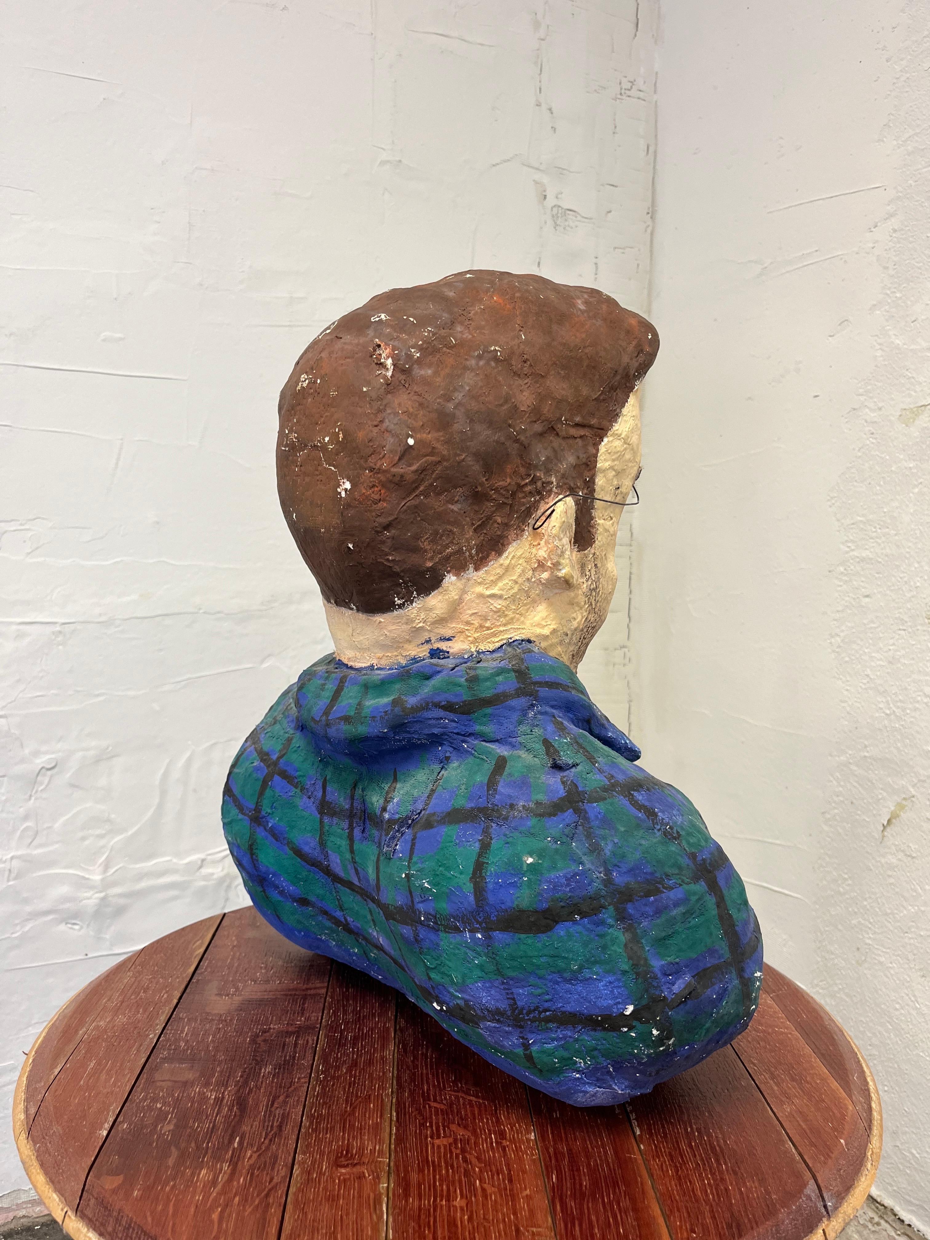 Américain Buste vintage en papier mâché Sculpture en vente