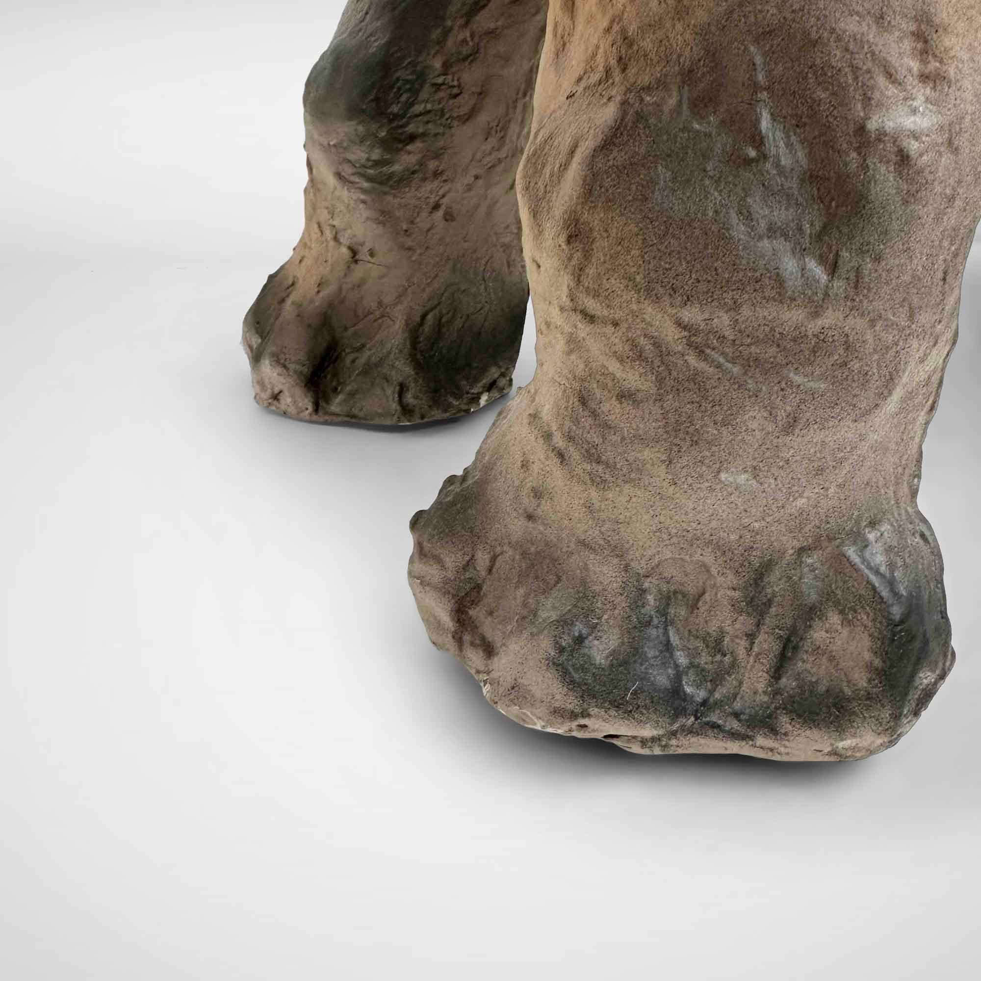 Sculpture d'animal rhinocéros vintage en papier mâché ou pièce de collection en vente 3