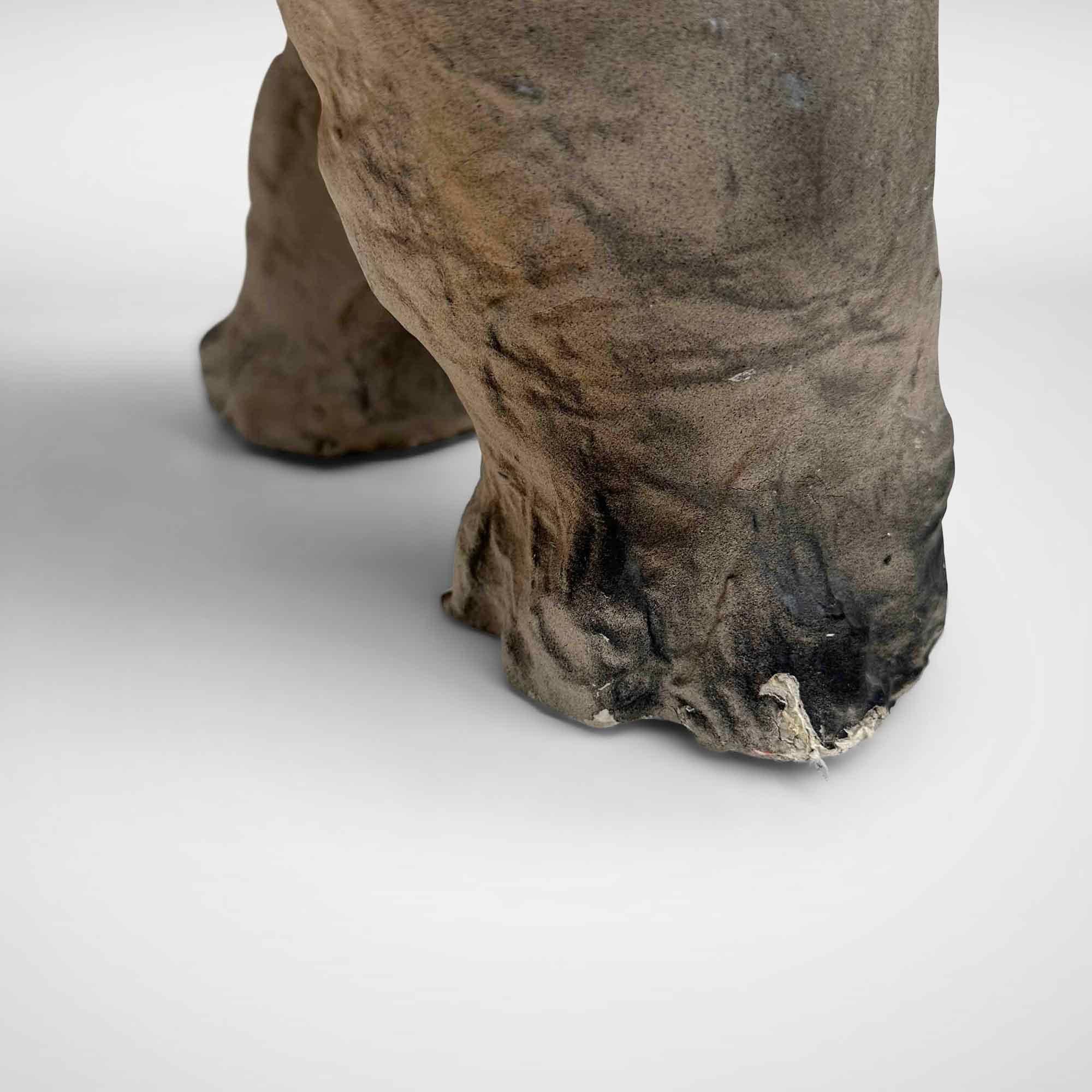 Sculpture d'animal rhinocéros vintage en papier mâché ou pièce de collection en vente 2