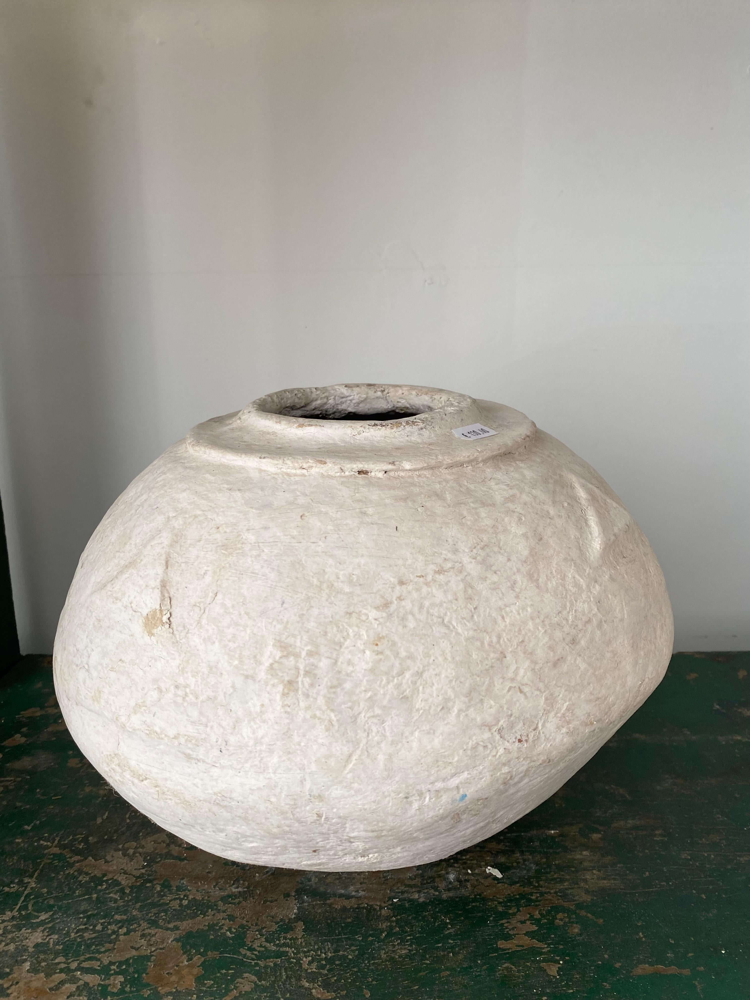 Vintage Papermache Pot In Good Condition In BORDEAUX, FR