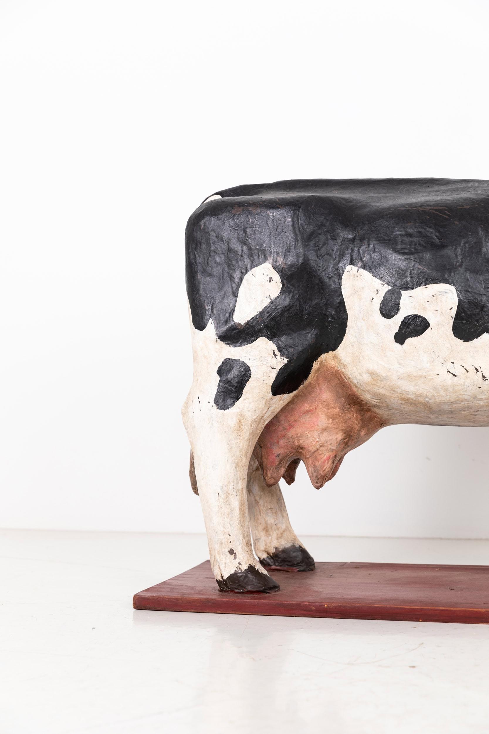 Panneau de commerce de vaches hollandaises vintage en papier mâché, vers 1950 État moyen à London, GB