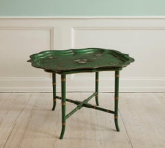 Papiermaché-Tabletttisch mit Beinen aus Kunstbambus, England, Mitte des 19. Jahrhunderts