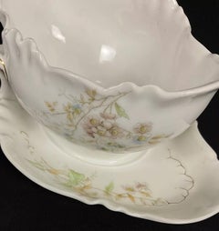 Vintage Parisian Decorative Plate, Italian-Made, 10-Inch Diameter - 2Y524