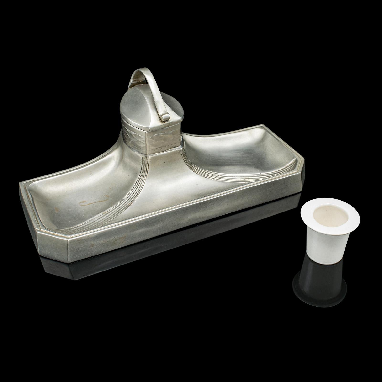 Vassoio porta inchiostro parigino d'epoca, francese, ottone peltro, calamaio da tavolo, Art Deco, 1930 in vendita 4