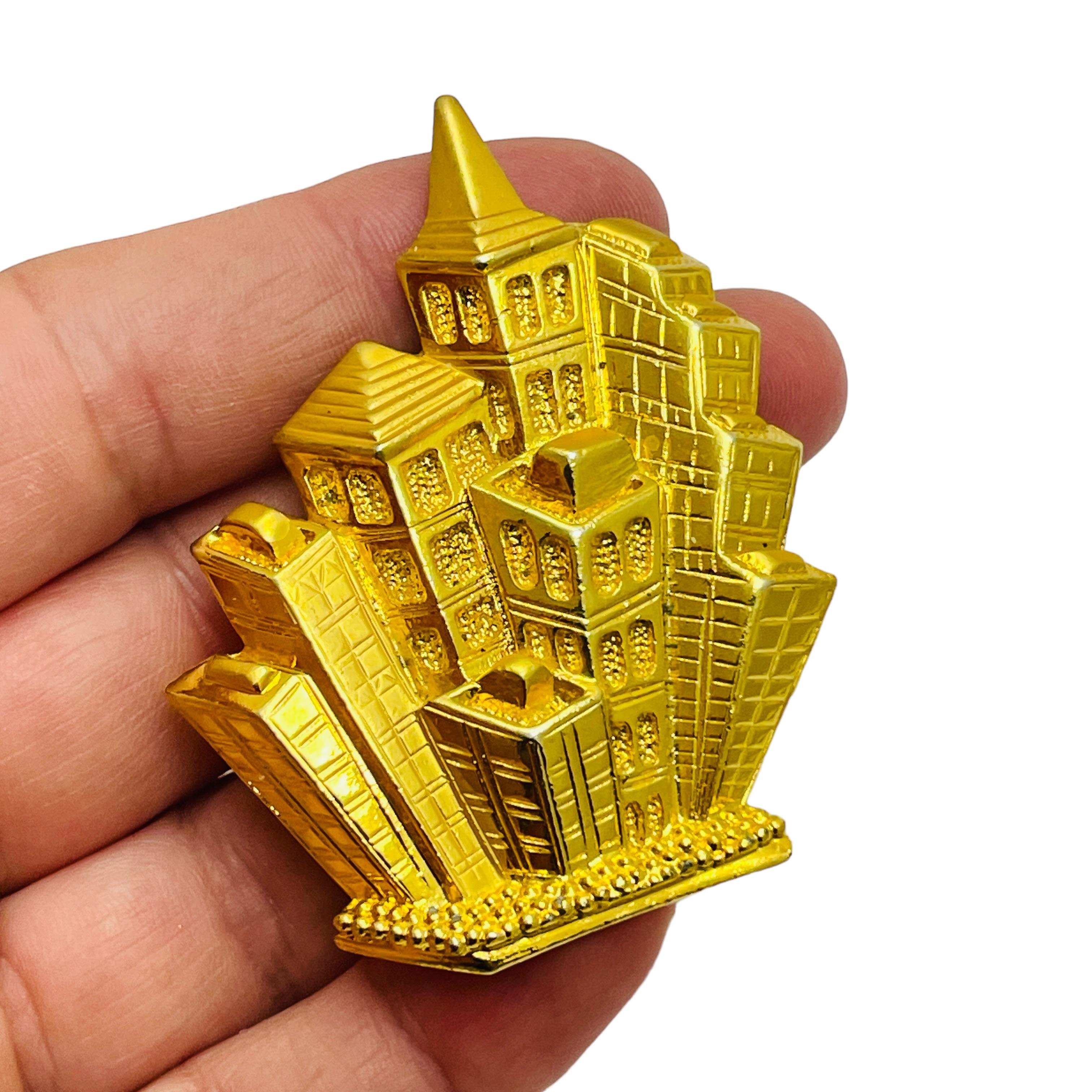 Women's Vintage PARK LANE signed gold tone city buildings designer brooch For Sale