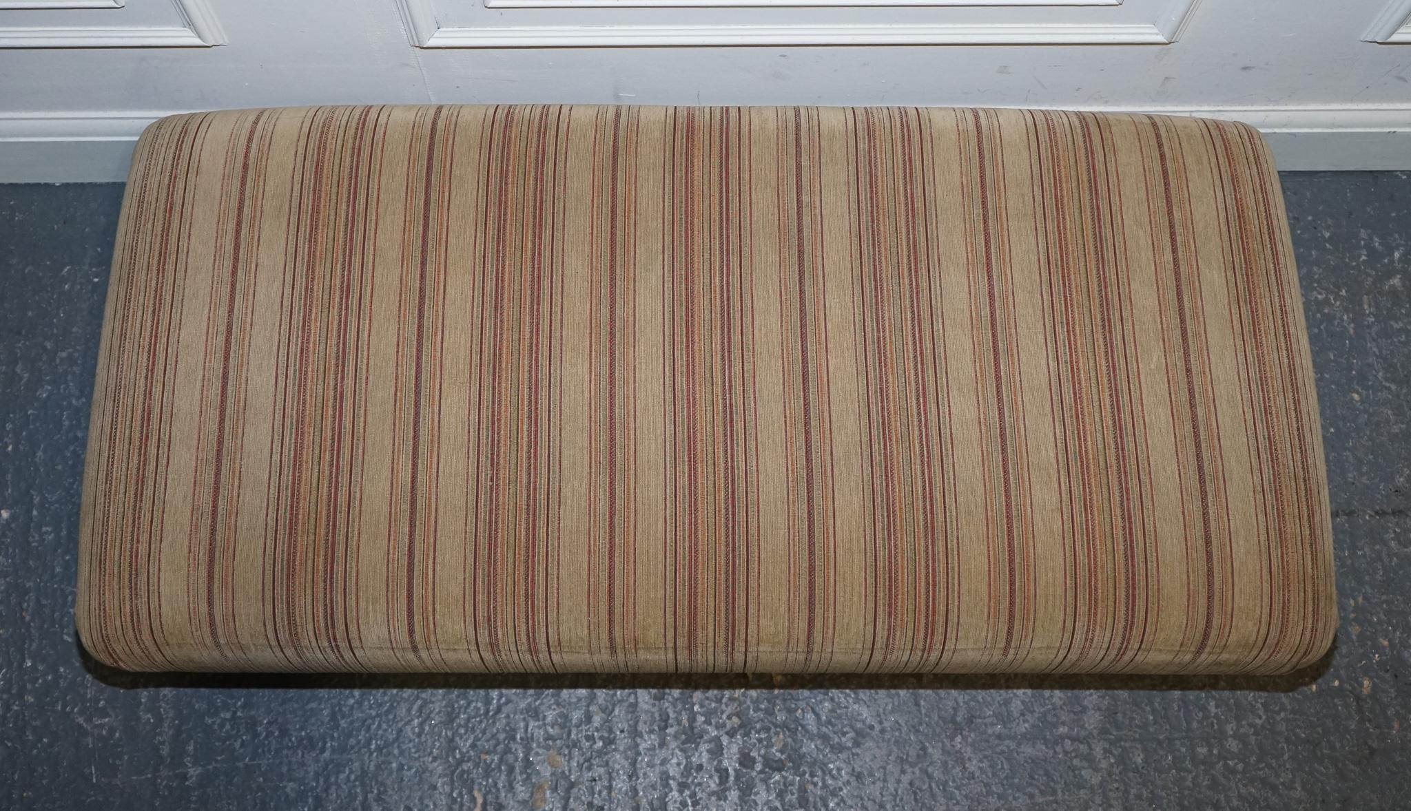 VINTAGE PARKER KNOLL FABRIC FOOTSTOOL OTTOMAN MATCHING SOFA AVAiLABLE For Sale 3