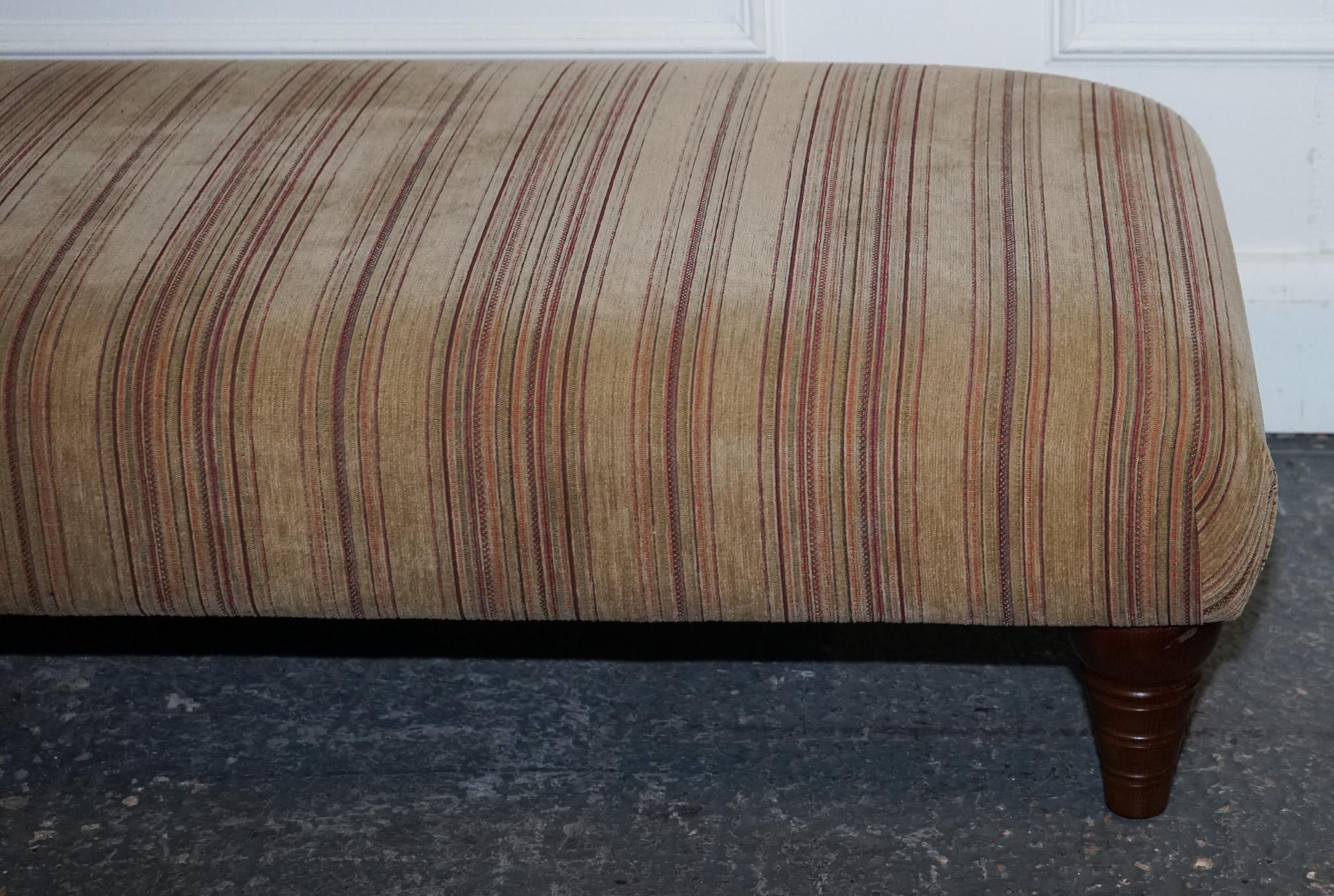 VINTAGE PARKER KNOLL FABRIC FOOTSTOOL OTTOMAN MATCHING SOFA AVAiLABLE In Good Condition For Sale In Pulborough, GB