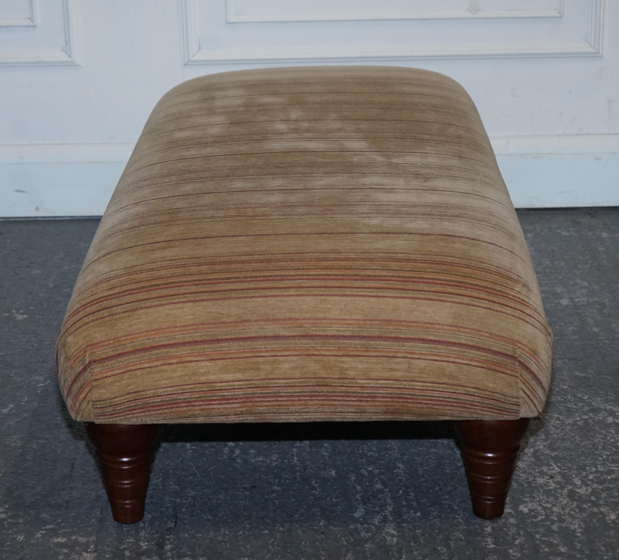 VINTAGE PARKER KNOLL FABRIC FOOTSTOOL OTTOMAN MATCHING SOFA AVAiLABLE For Sale 2