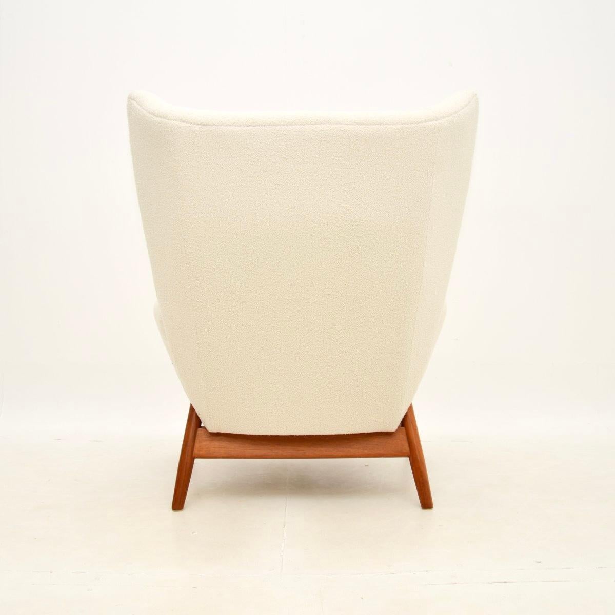 Bouclé Vintage Parker Knoll ‘Merrywood’ Armchair
