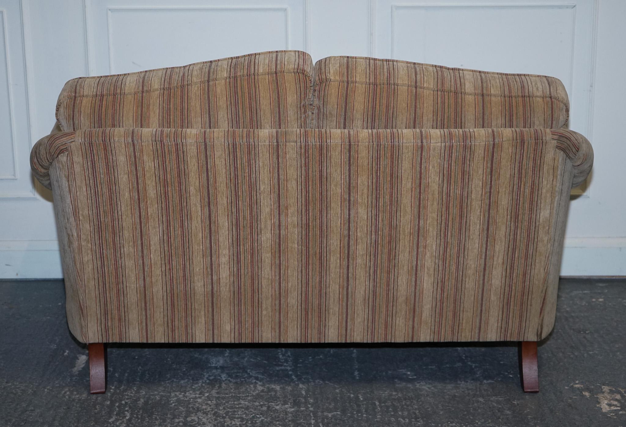 VINTAGE PARKER KNOLL WESTBURY 2 SITZER FABRIC SOFA MIT GUSSFÜSSEN im Angebot 6