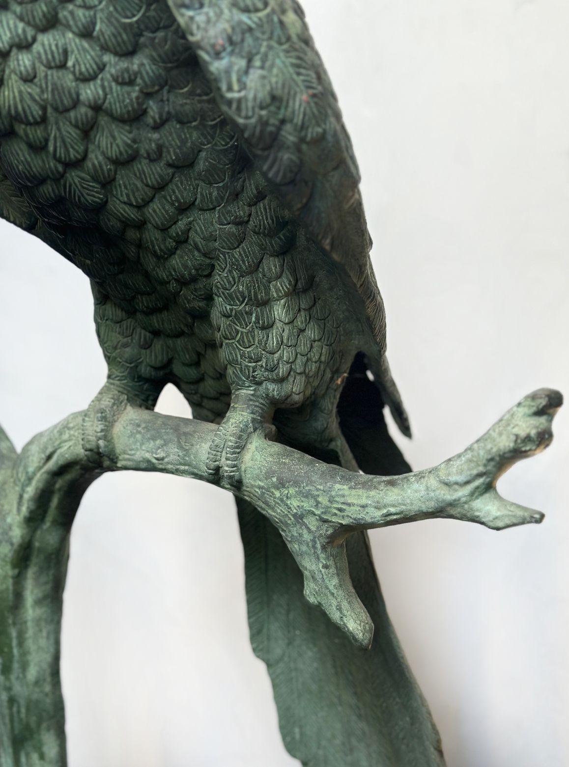 Vintage Parrot Bronze Sculpture w/ Green Patina After J. Moigniez In Good Condition For Sale In Los Angeles, CA
