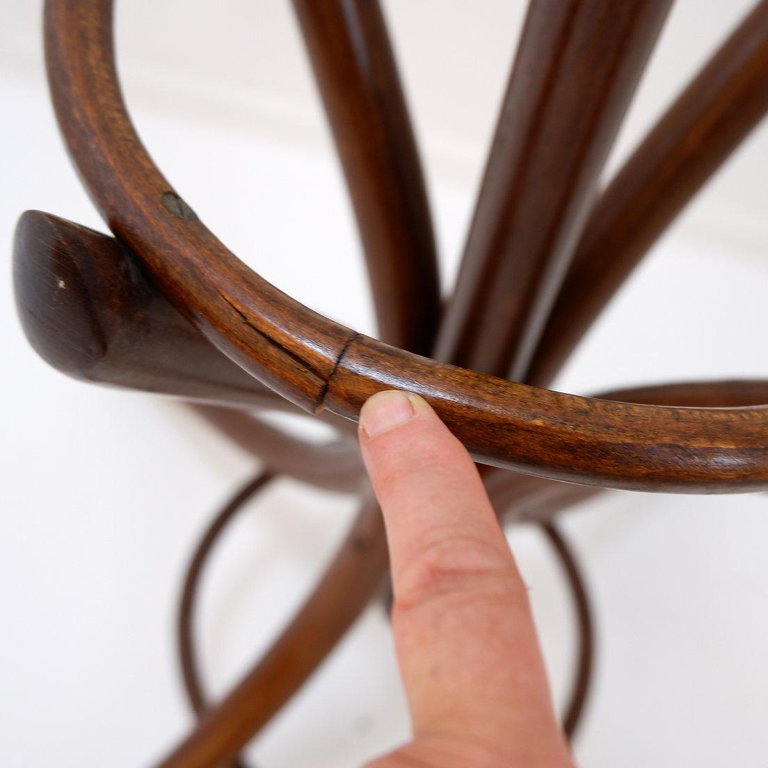 Appendiabiti vintage a pappagallo in legno di bengala - stile Thonet - inizio XX secolo in vendita 8