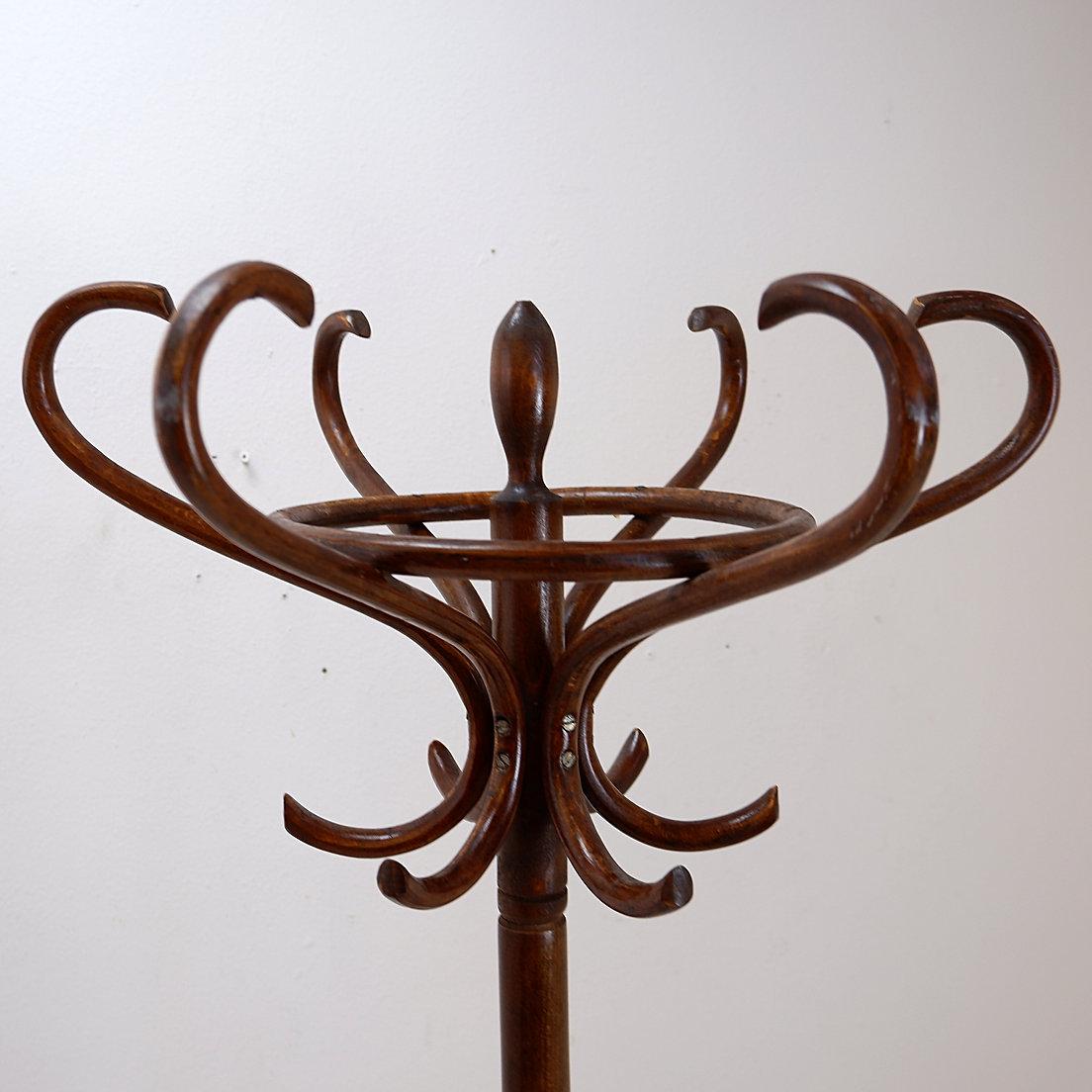 Art Nouveau Appendiabiti vintage a pappagallo in legno di bengala - stile Thonet - inizio XX secolo in vendita