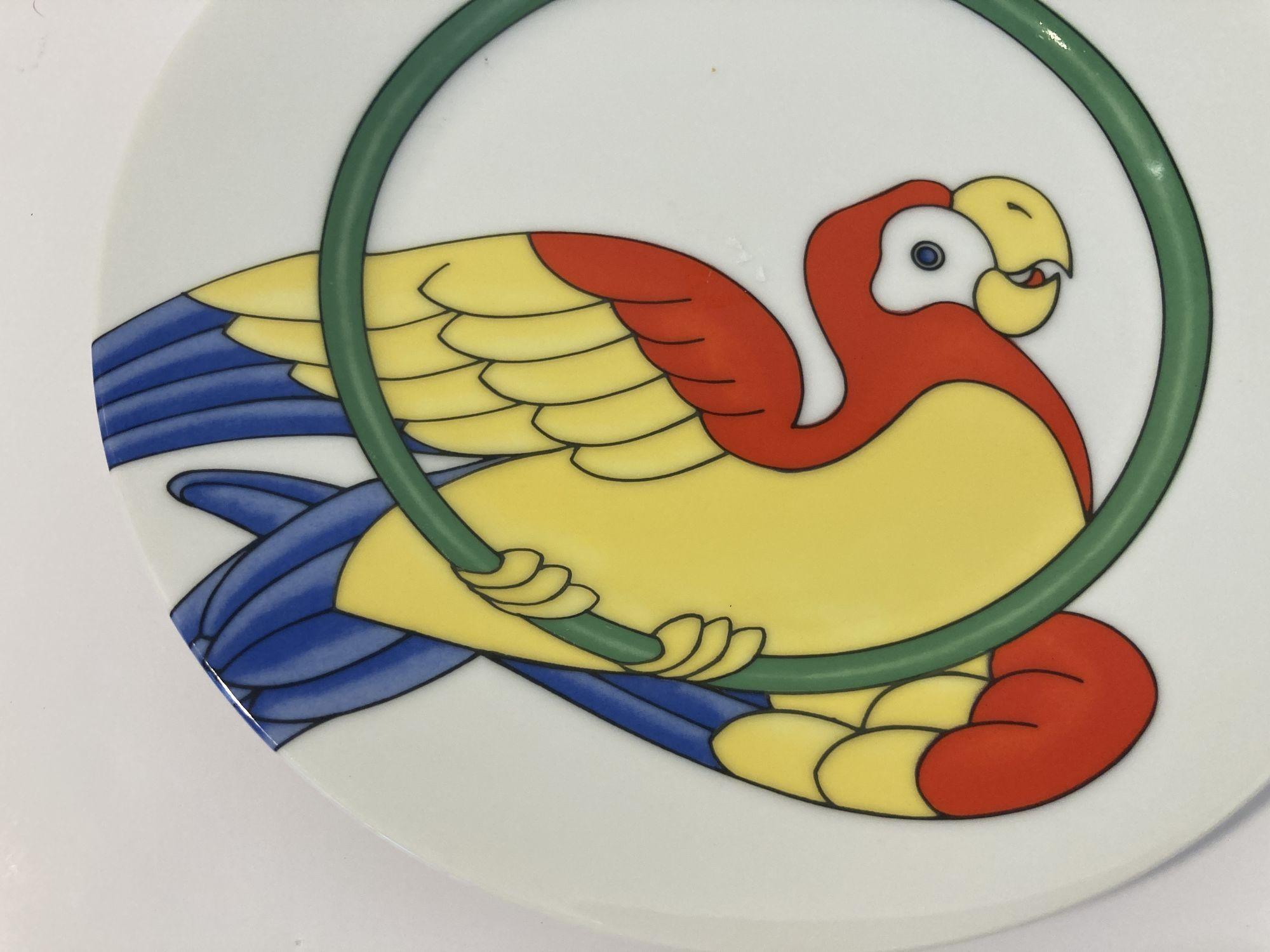 Porcelaine Assiettes décoratives vintage perroquets par Fitz et Floyd, lot de 4 en vente