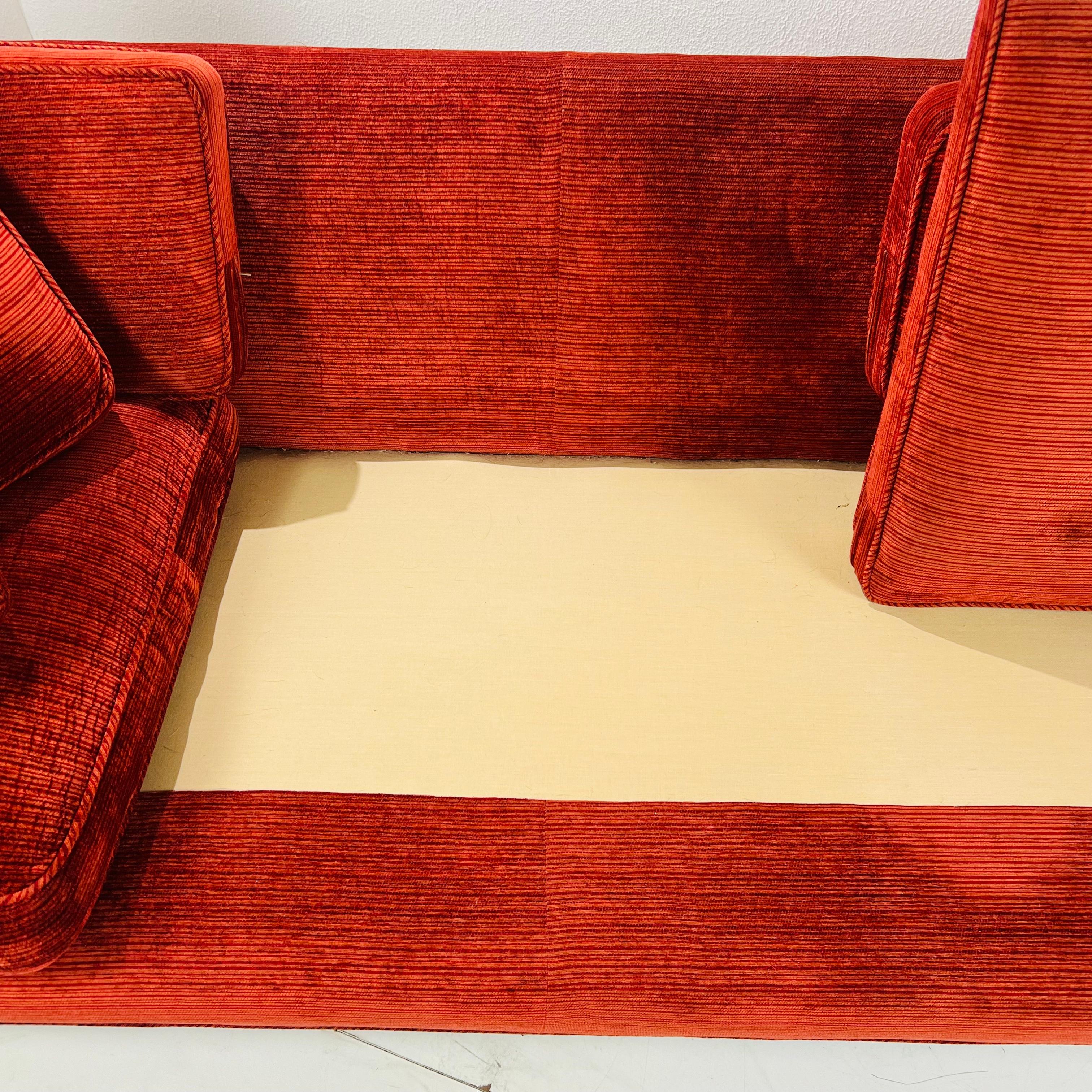 Vintage Parsons Sofa in the Style of Milo Baughman 10