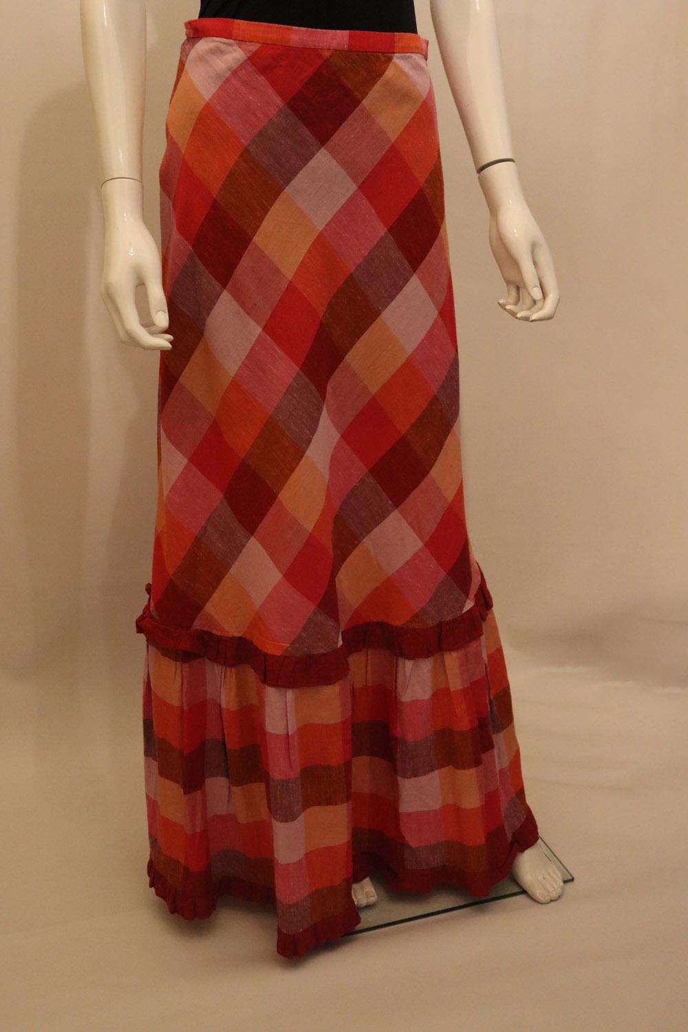 Red Vintage Party / Festival Skirt For Sale