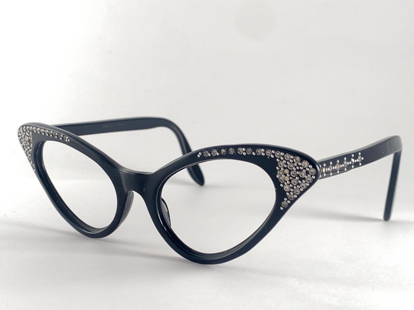 Black Vintage 