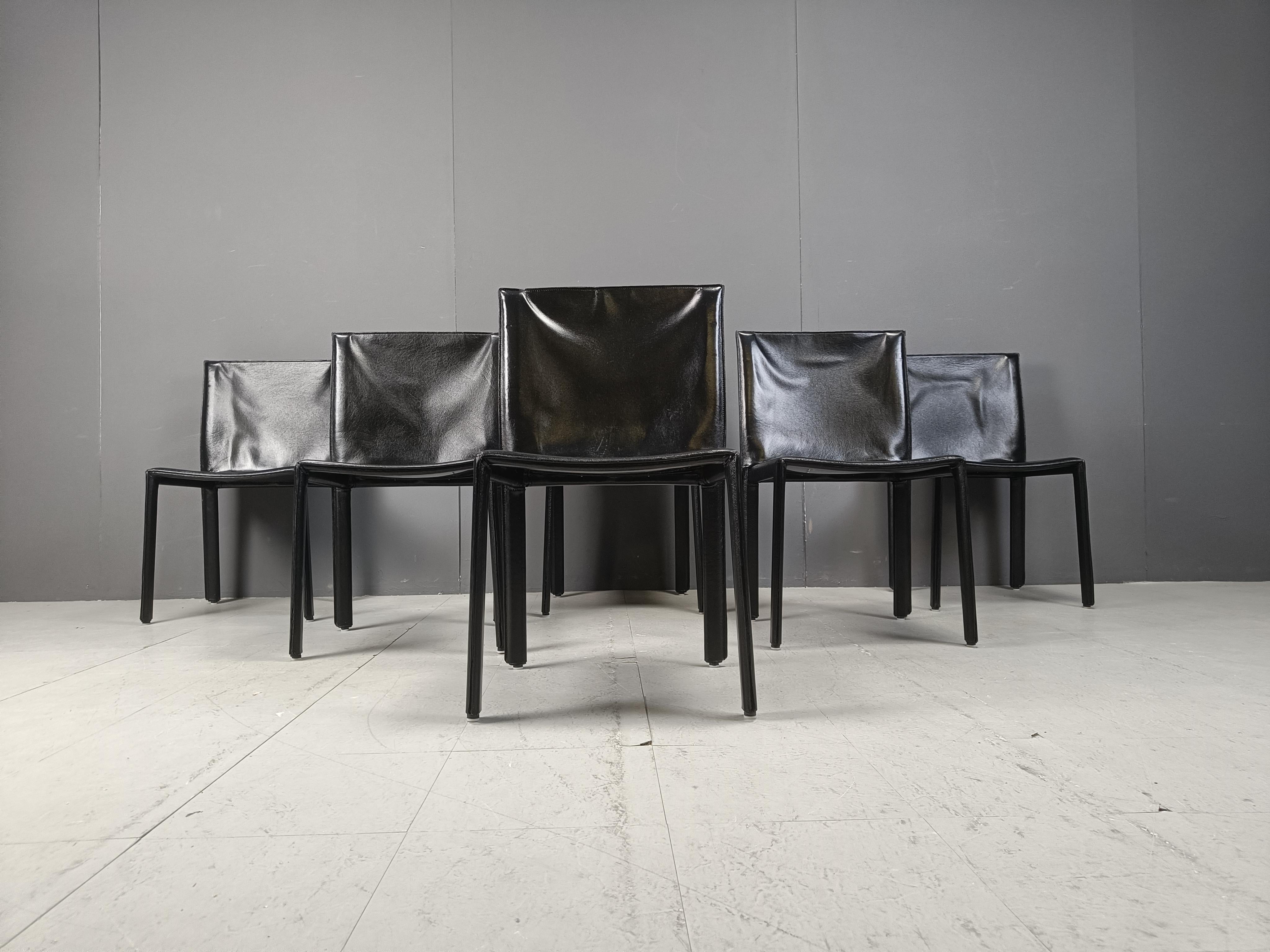 Vintage Pasqualine leather dining chairs by Enrico Pellizzoni, 1980s - set of 6 In Good Condition For Sale In Leuven, Vlaams Gewest