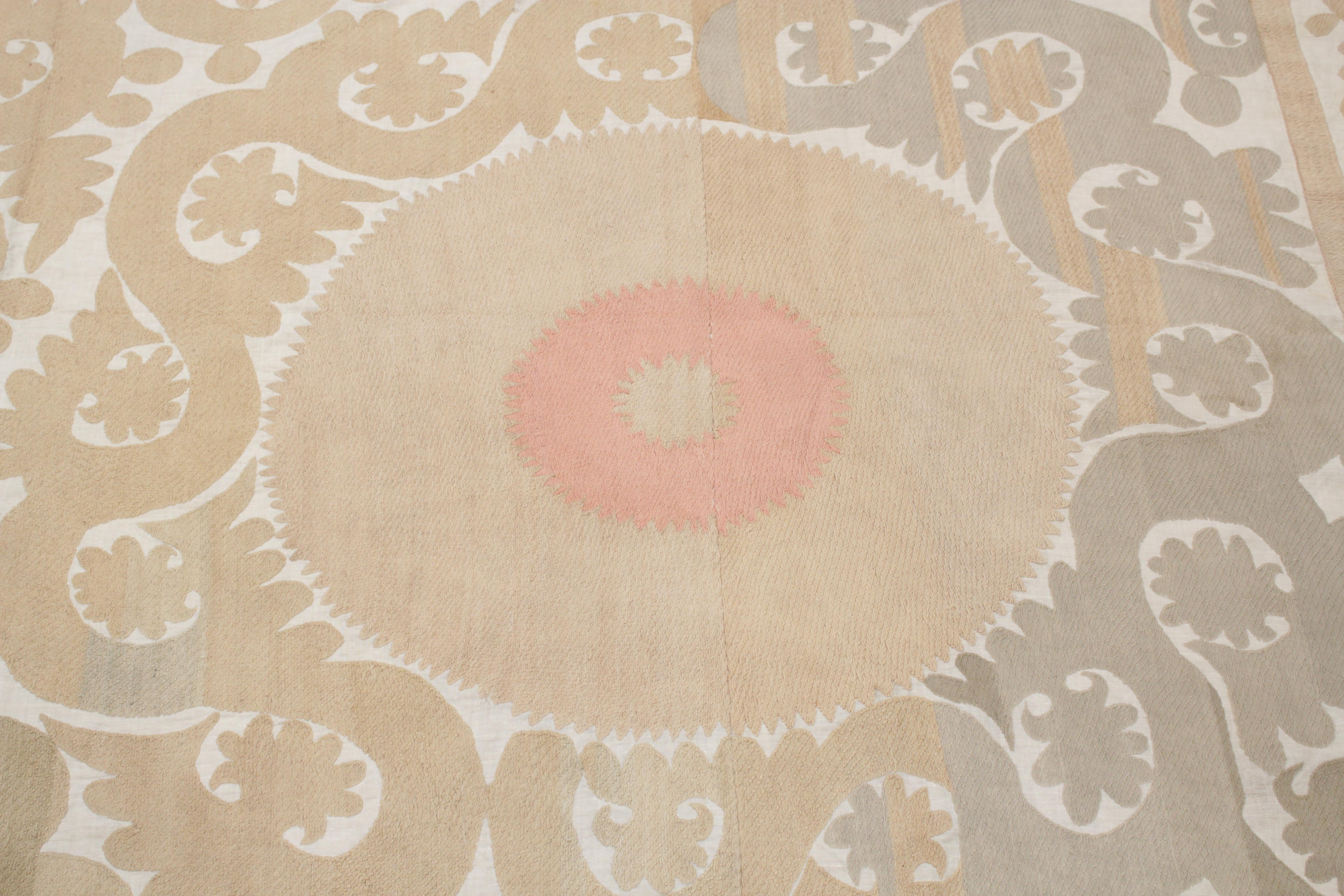 Uzbek Vintage Pastel Coloured Central Asian Suzani Embroidery For Sale