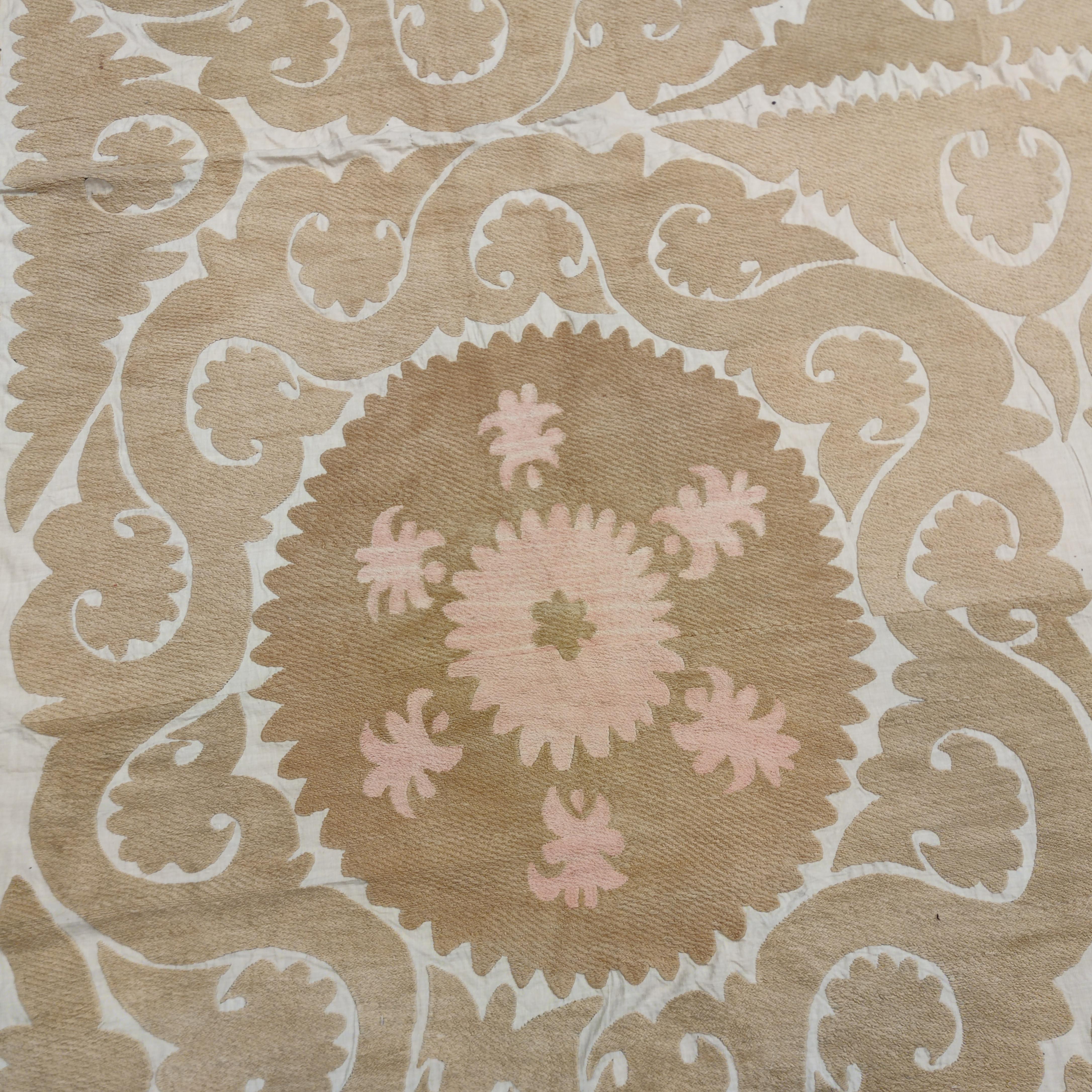 Uzbek Vintage Pastel Coloured Central Asian Suzani Embroidery