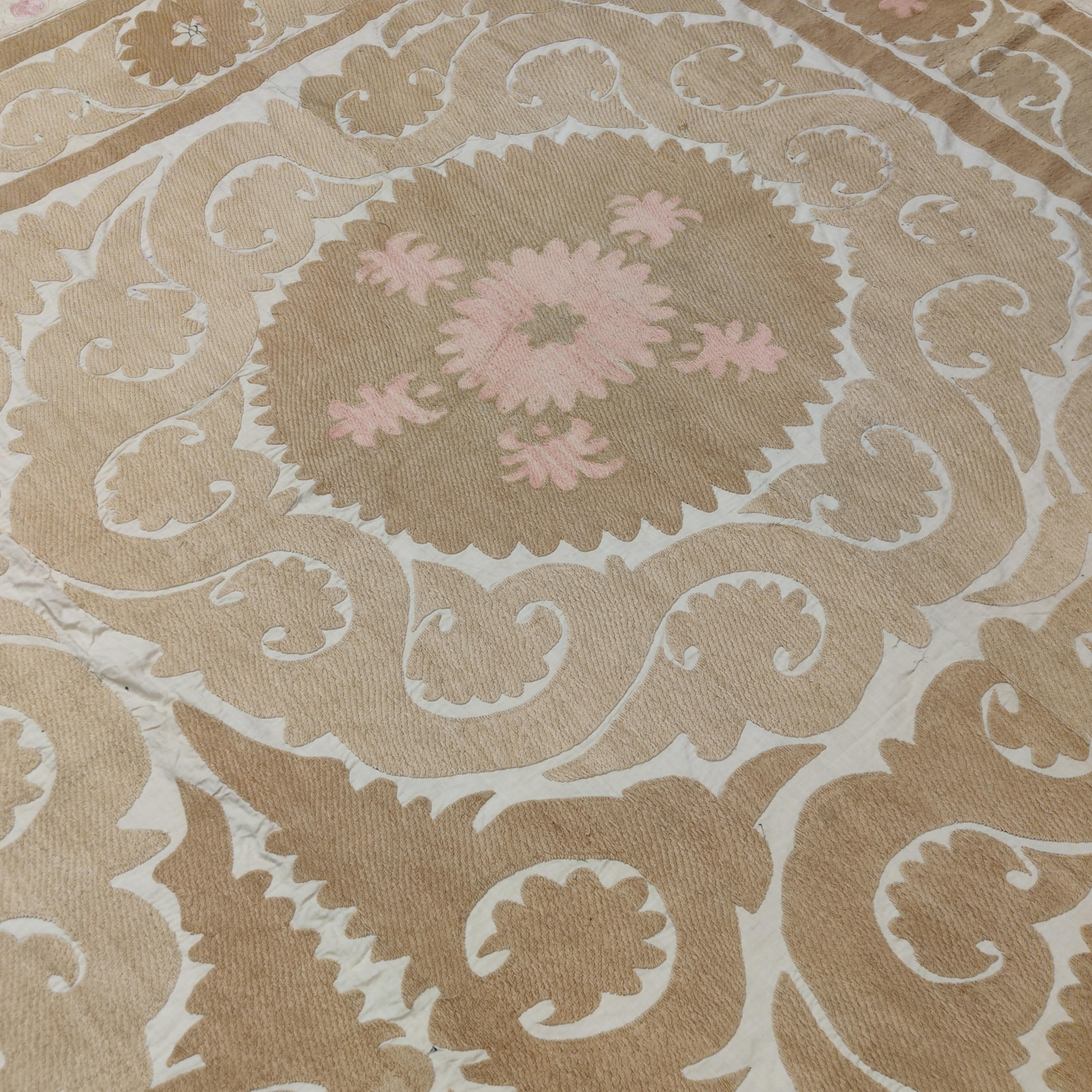 Mid-20th Century Vintage Pastel Coloured Central Asian Suzani Embroidery