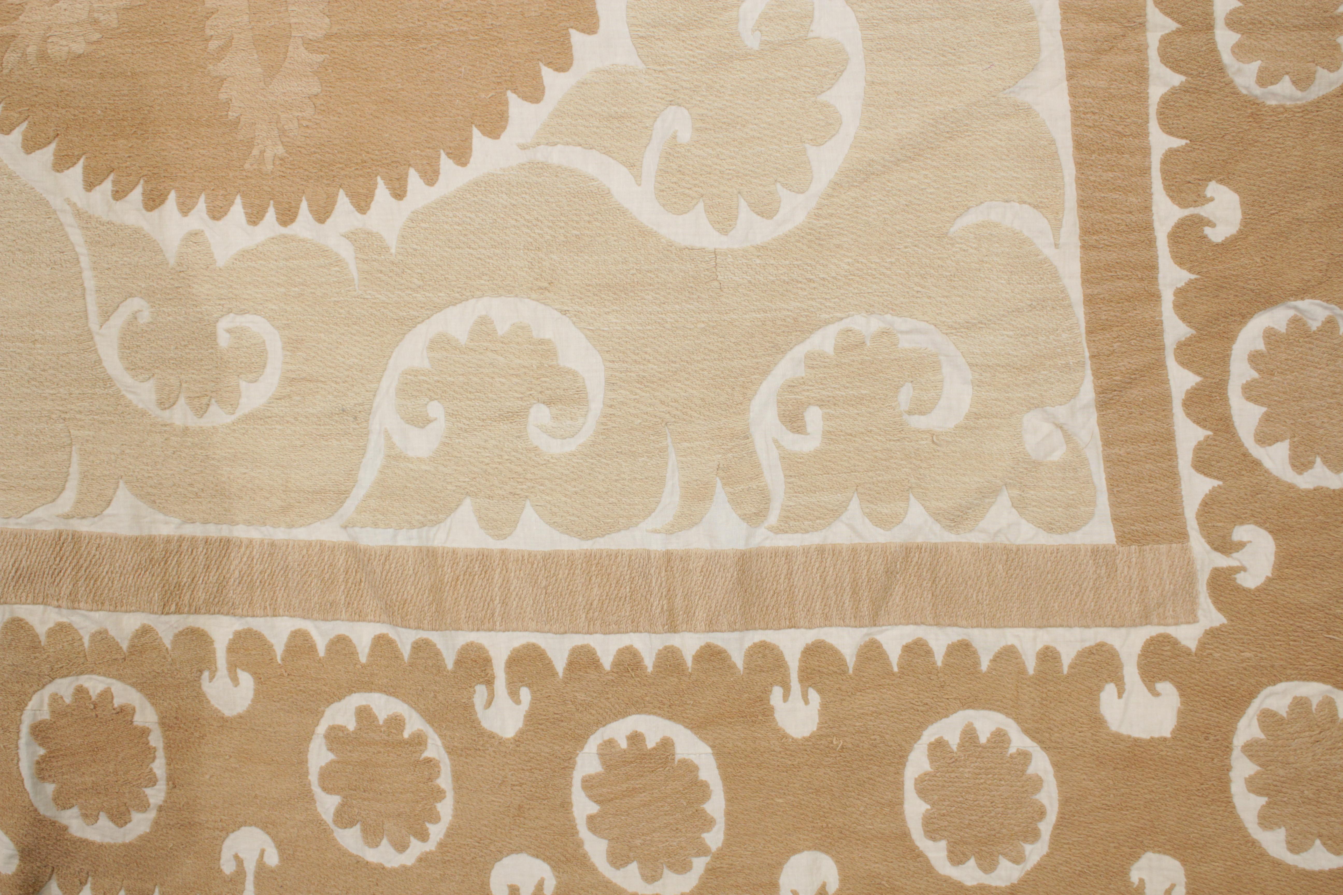 Vintage Pastel Coloured Central Asian Suzani Embroidery For Sale 1