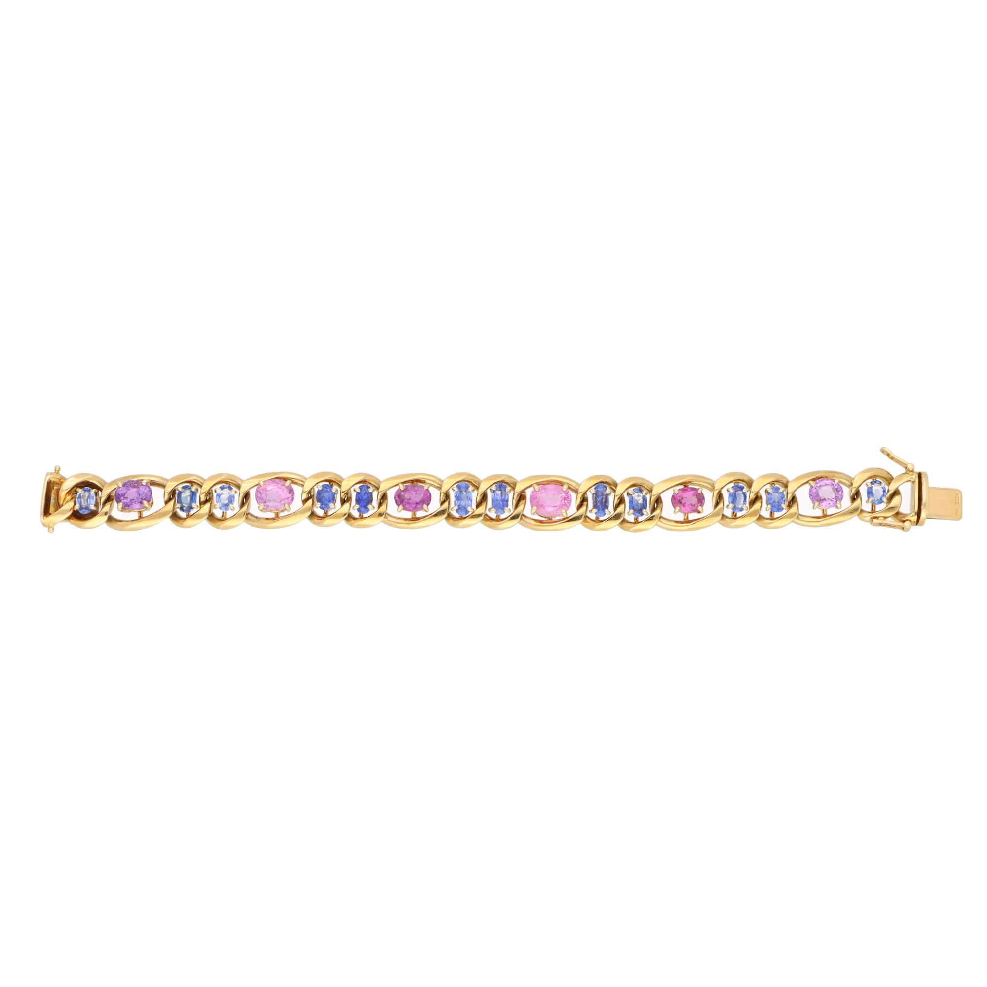Gliederarmband aus 18 Karat Gelbgold mit pastellfarbenem, rosa und blauem Saphir (Ovalschliff) im Angebot