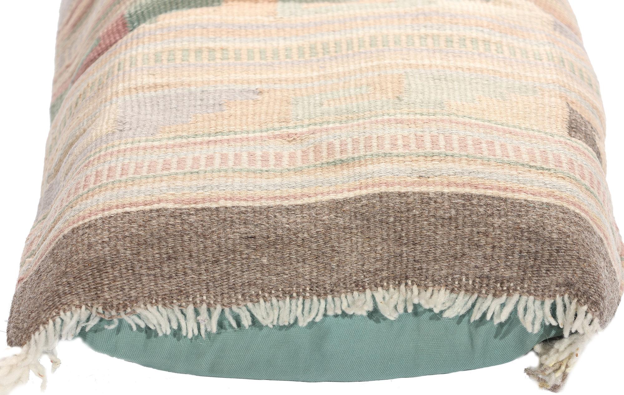 Turc Coussin de tapis Kilim turc pastel, Boho rencontre l'allure tribale en vente
