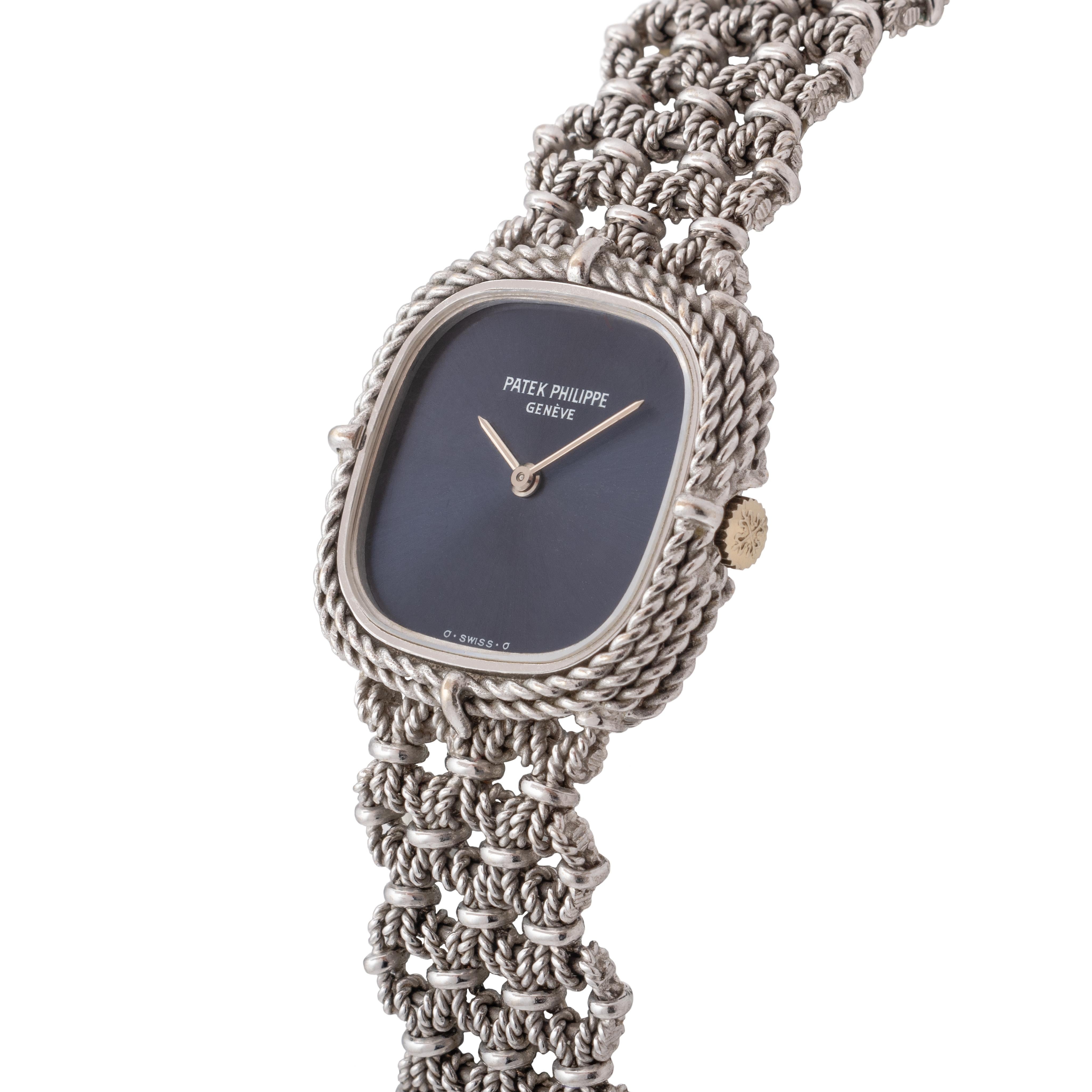 Women's or Men's Vintage Patek Philippe 18 Karat White Gold Ellipse Model 4265 Manual Wind Watch