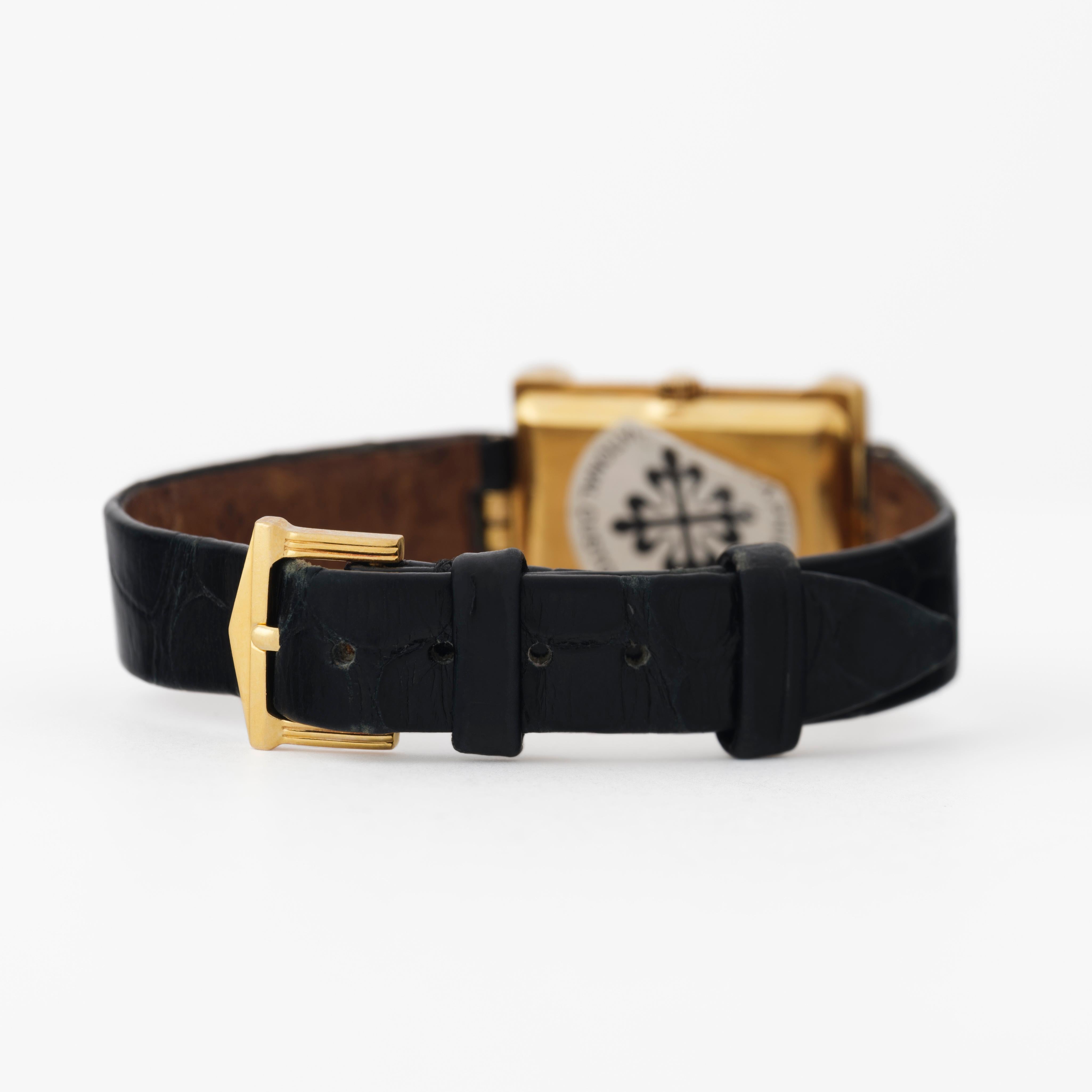 Patek Philippe d'epoca in oro giallo 18 carati Les Grecques Model 4732J in vendita 1