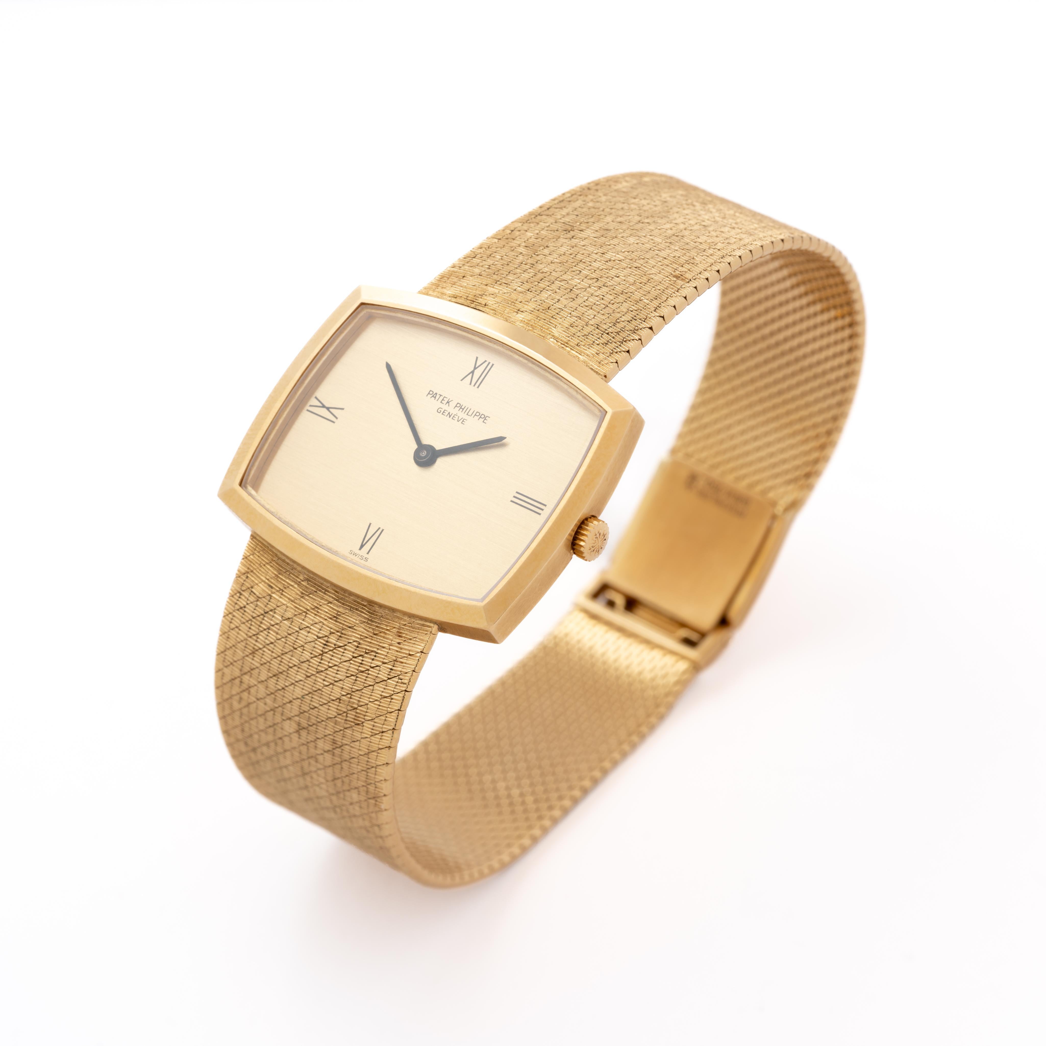 Vintage Patek Philippe 18 Karat Gelbgold Modell 3528 Handaufzug 1972, Vintage im Zustand „Gut“ im Angebot in New York, NY