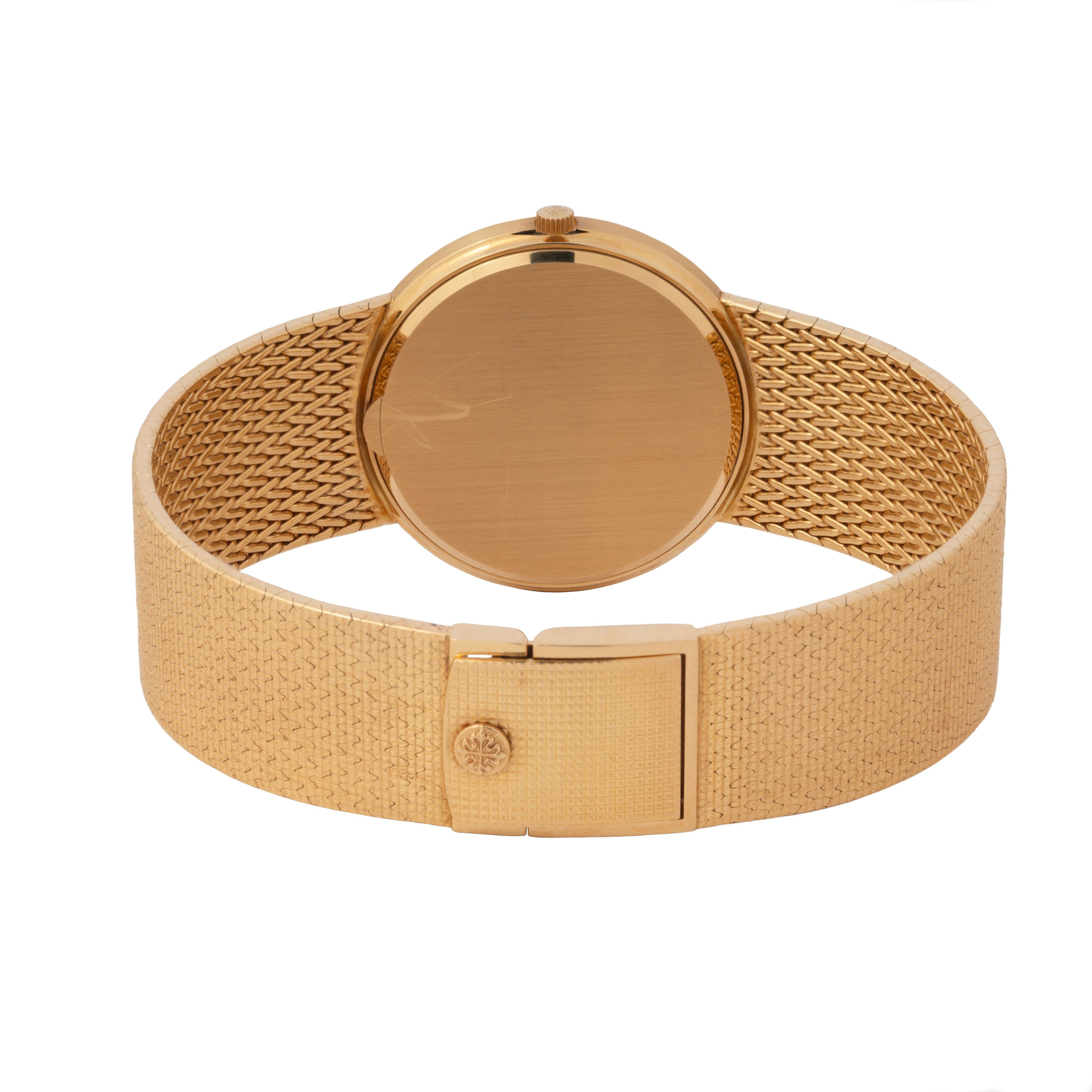 Vintage Patek Philippe for BEYER Model 3744/1 Calatrava 
18k Yellow Gold
32mm Blue Dial 
Quartz Movement 
Made in Switzerland 
c.1982 
84.2 grams
its up to a 7.6