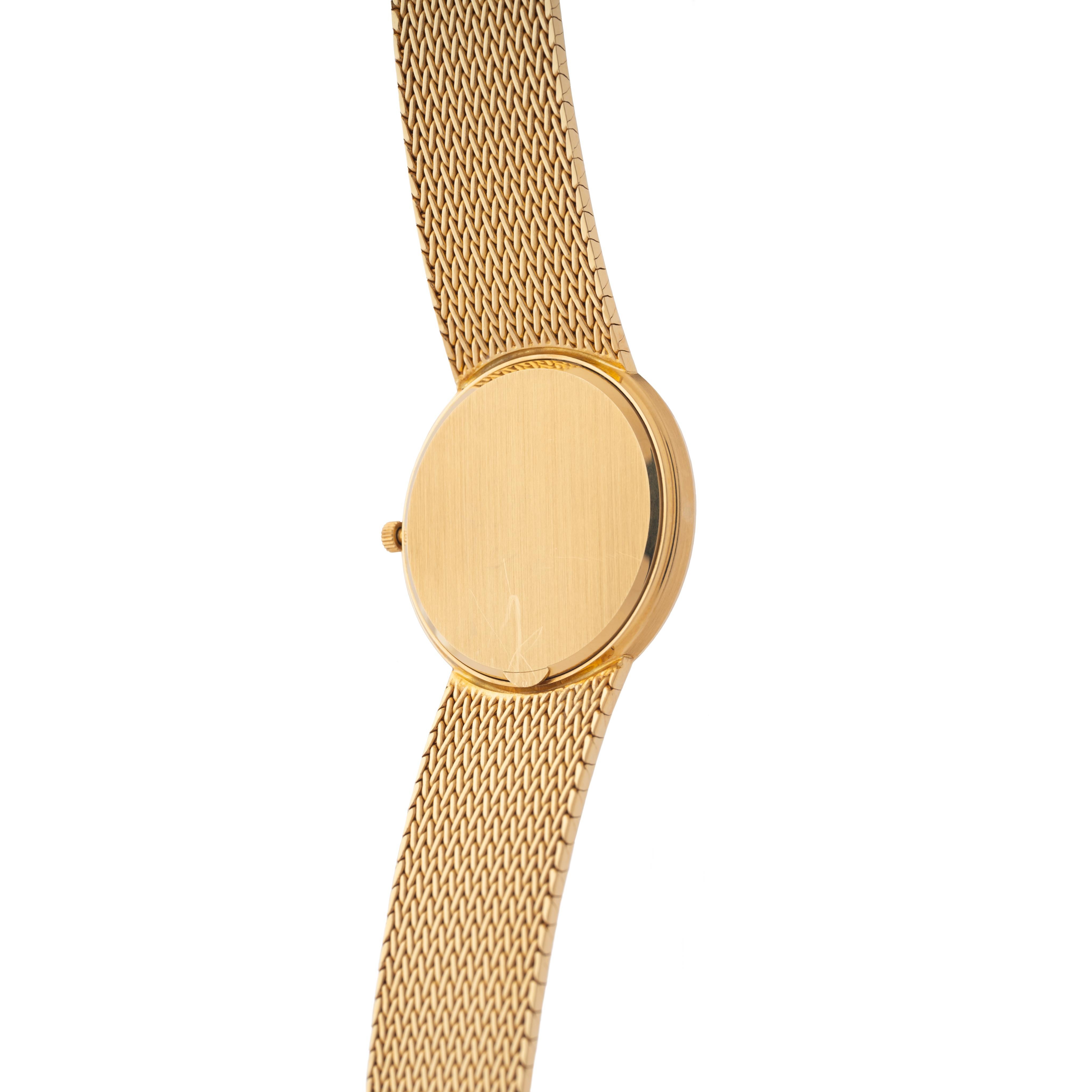 Modern Vintage Patek Philippe 18 Karat Yellow Gold Model 3744/1 Calatrava with B/P