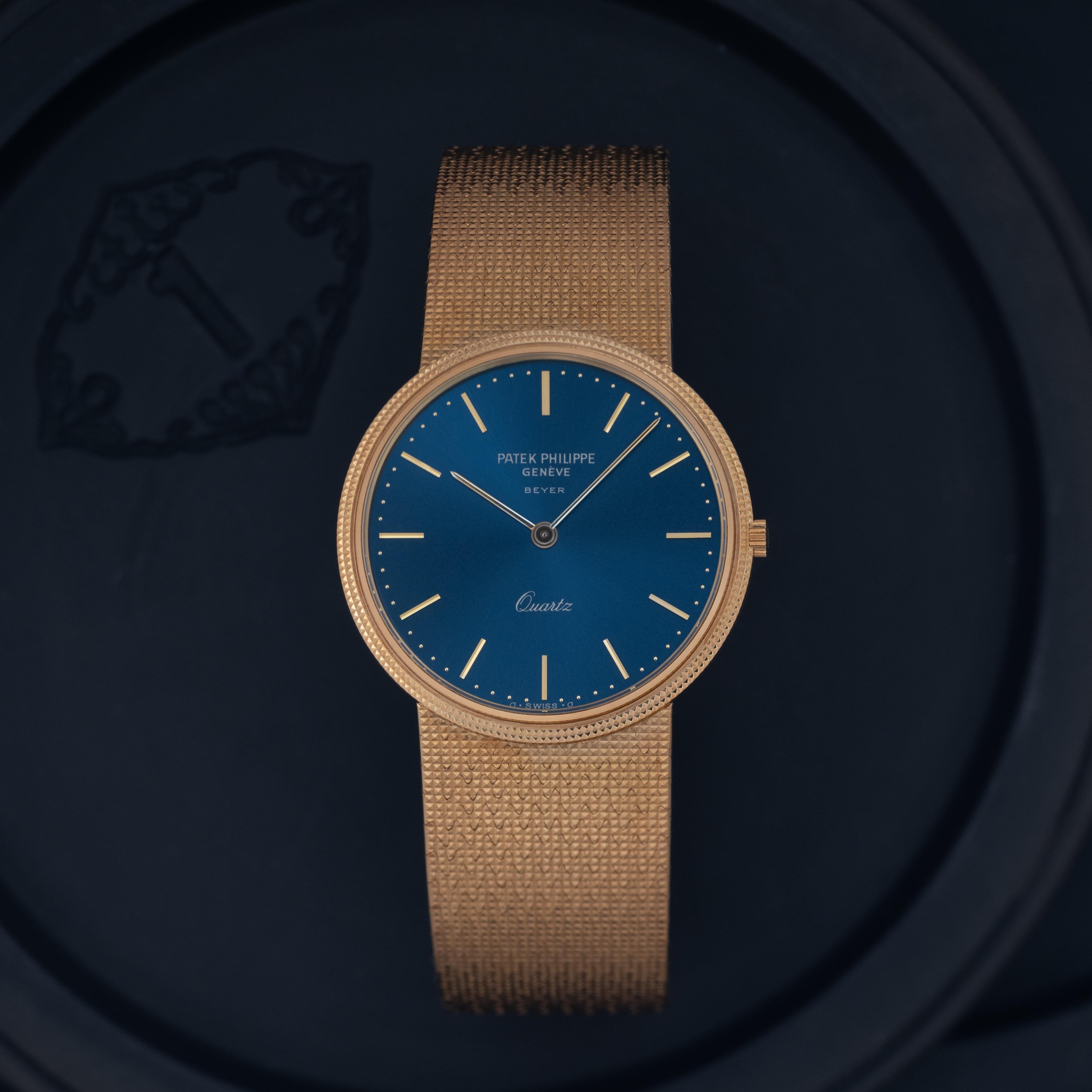Vintage Patek Philippe 18 Karat Yellow Gold Model 3744/1 Calatrava with B/P 2