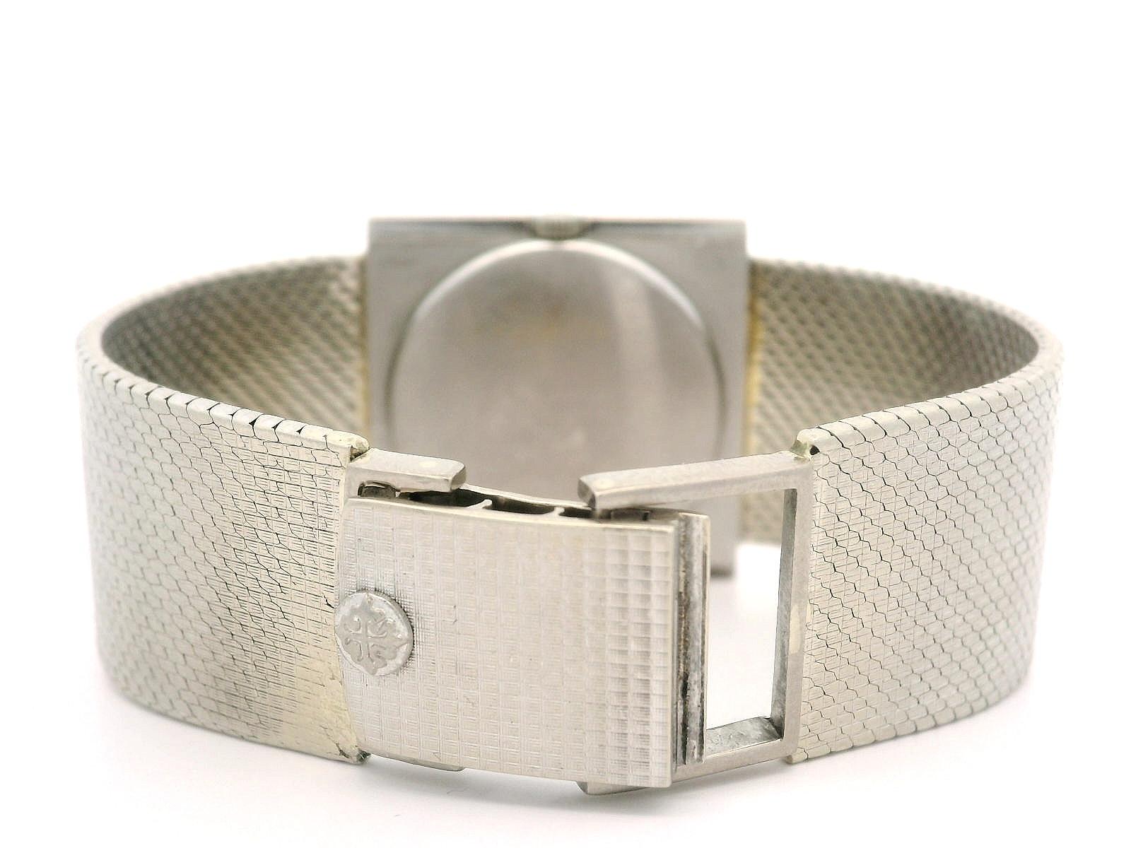 Patek Philippe or blanc 18 carats 28 mm carré 6