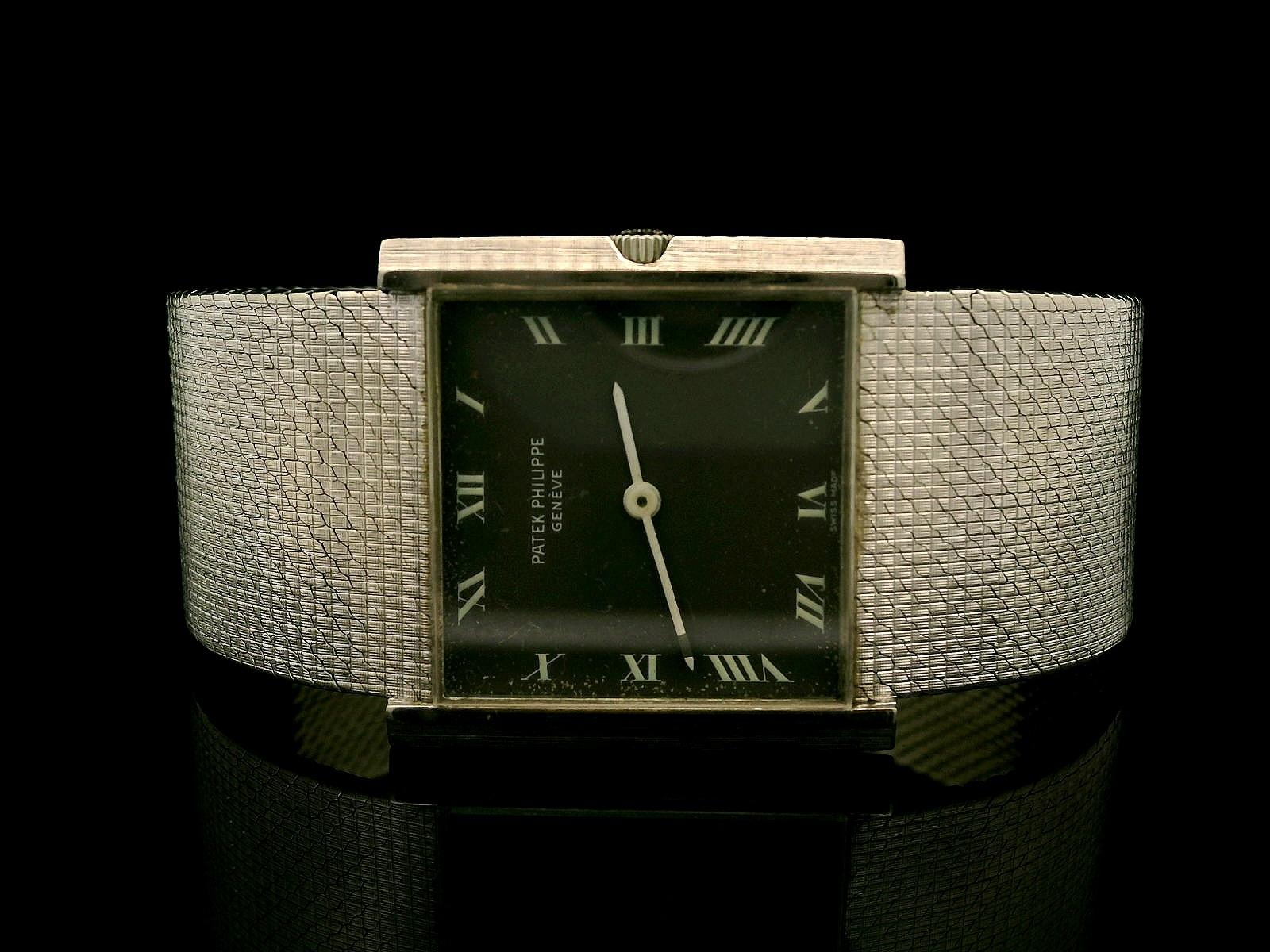 Patek Philippe or blanc 18 carats 28 mm carré 6
