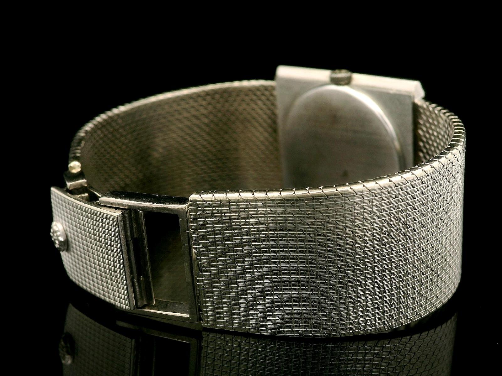 Patek Philippe or blanc 18 carats 28 mm carré 6