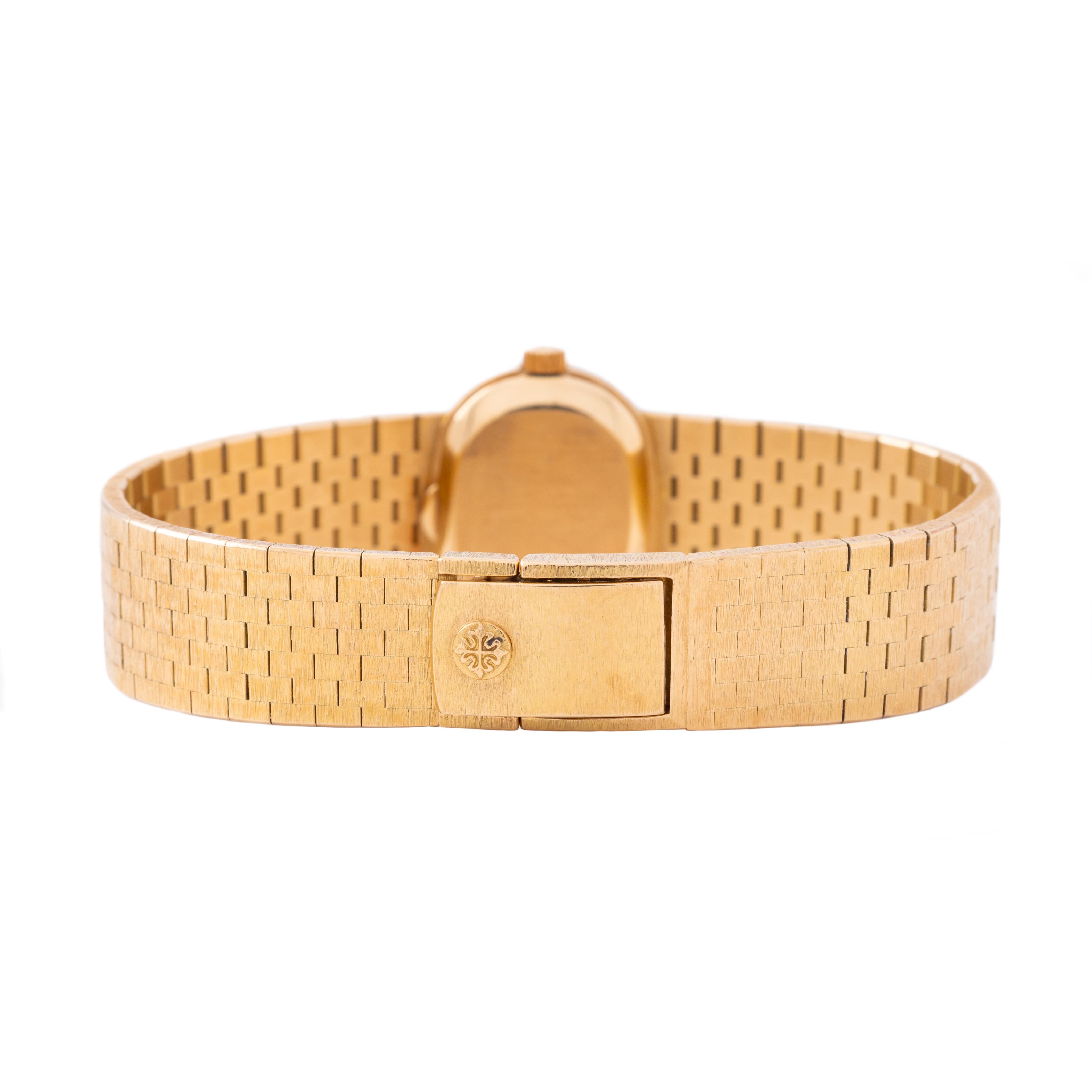 Vintage Patek Philippe 18k Yellow Gold  Model 3373/1 Ellipse 1