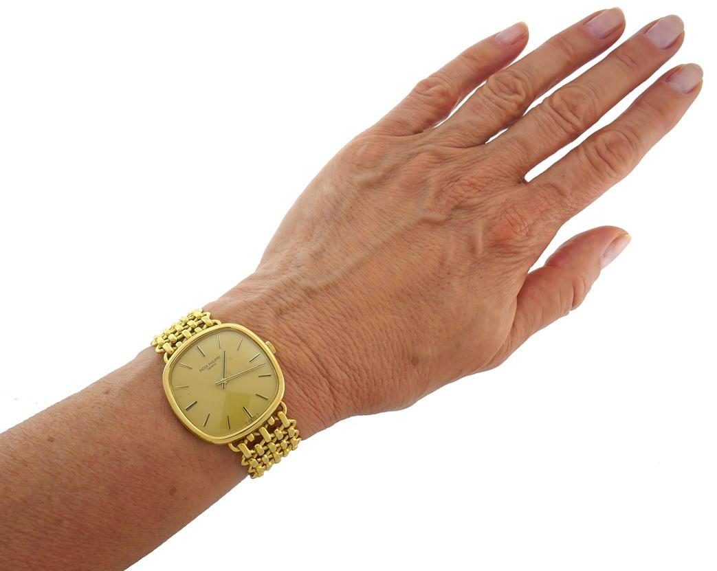 Vintage Patek Philippe 18k Yellow Gold Wristwatch Manual Wind 9