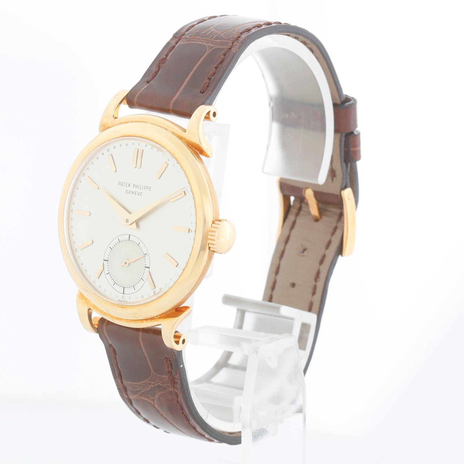 Vintage Patek Philippe Calatrava 18k Gelbgold Scroll Lugs Uhr Ref 1491 im Zustand „Hervorragend“ im Angebot in Dallas, TX