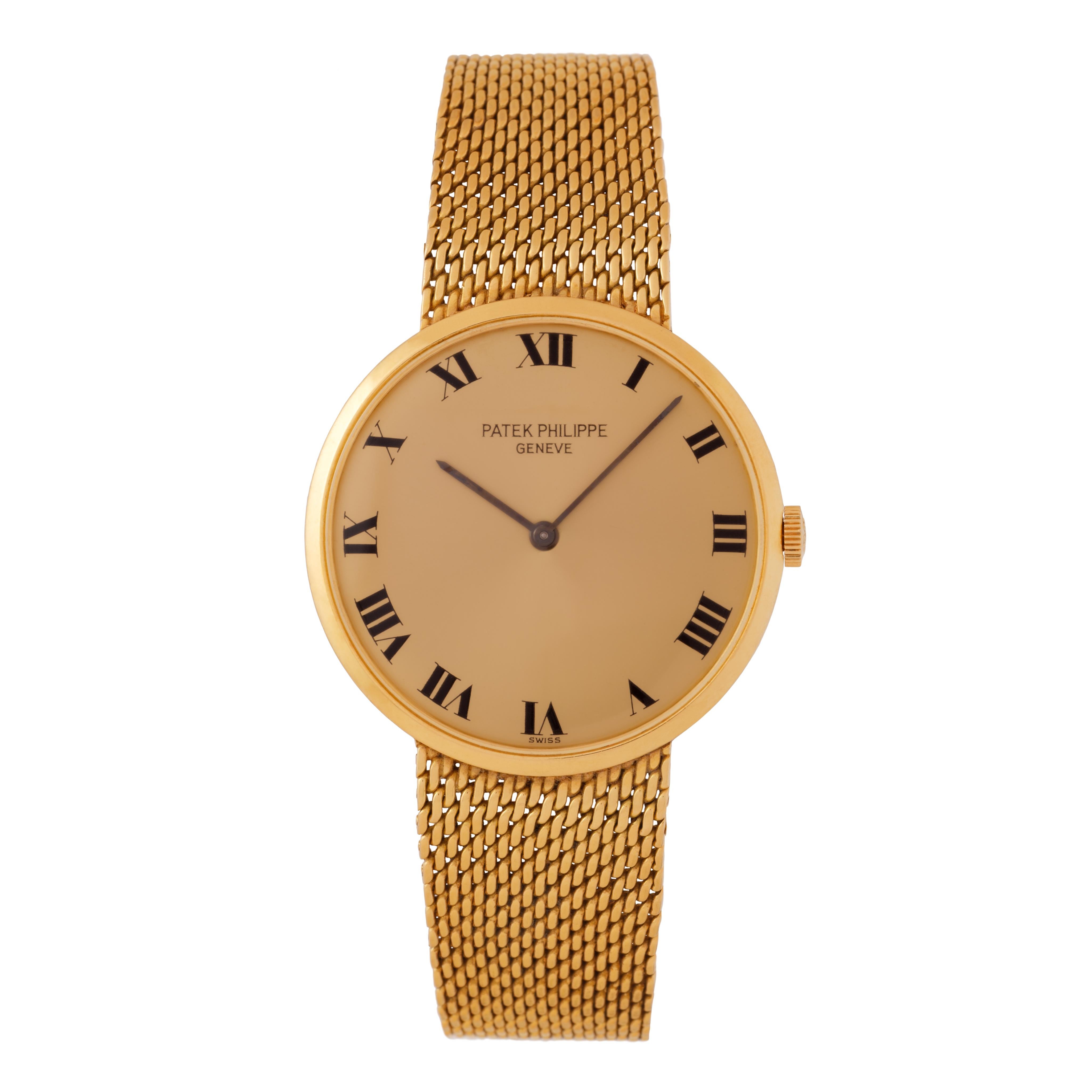Modern Vintage Patek Philippe Calatrava Model 3562 18 Karat Yellow Gold Watch For Sale