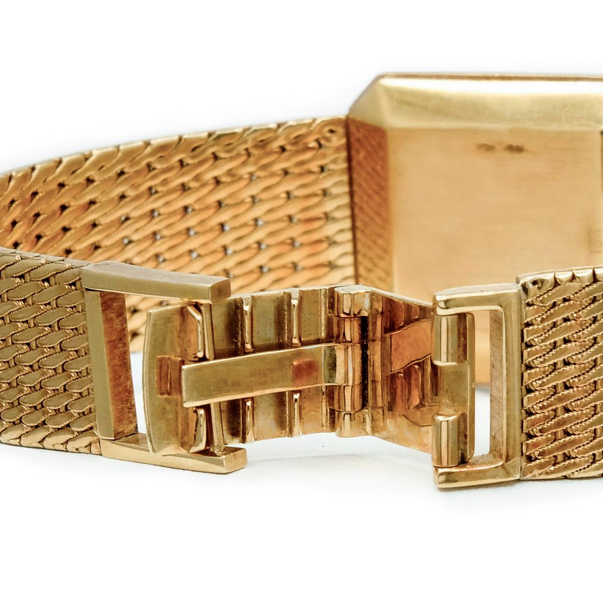 Vintage Patek Philippe Classique 3773 18 Karat Yellow Gold Watch 4