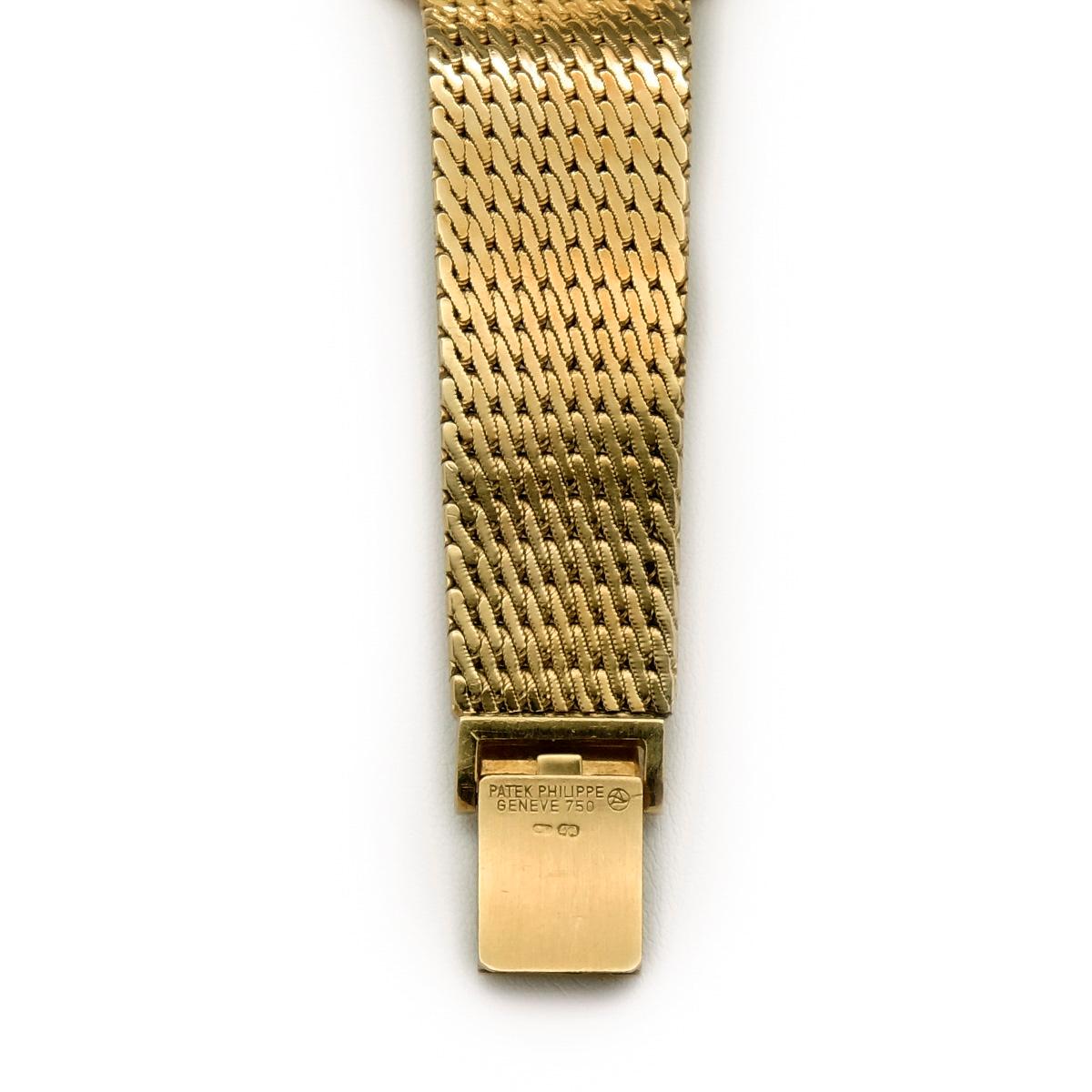 Vintage Patek Philippe Classique 3773 18 Karat Yellow Gold Watch 1