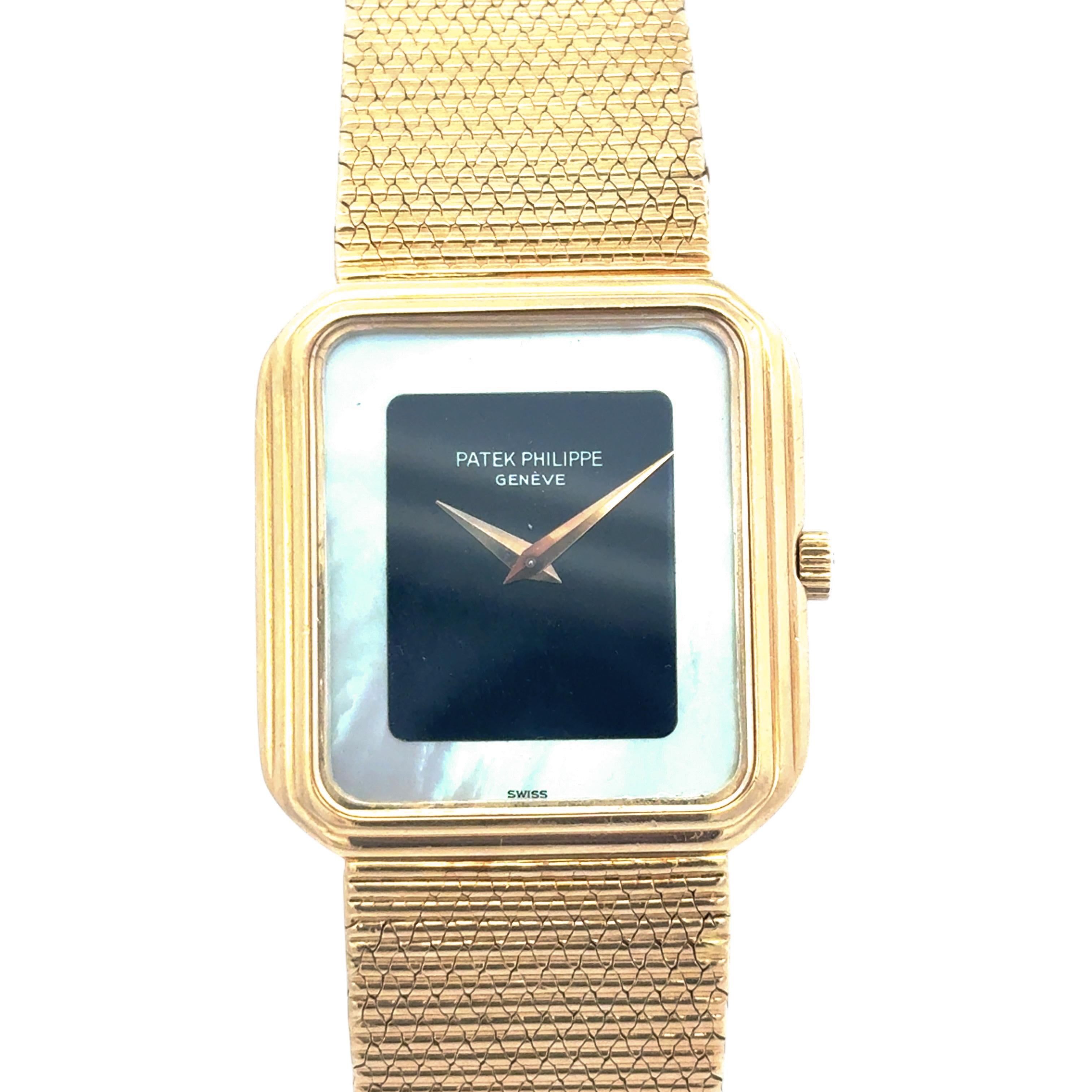 Vintage Patek Philippe Geneve 3851/1 Onyx Nacre Mother of Pearl 18k Yellow Gold For Sale 5