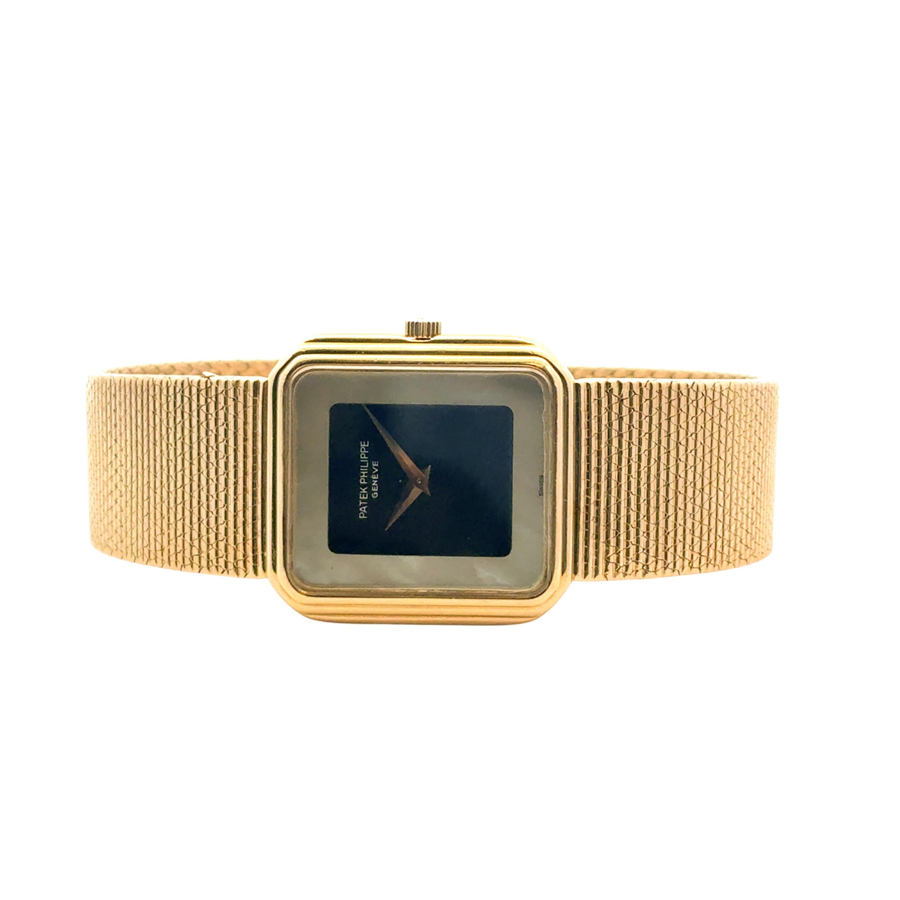 Vintage Patek Philippe Geneve 3851/1 Onyx Nacre Mother of Pearl 18k Yellow Gold For Sale 6