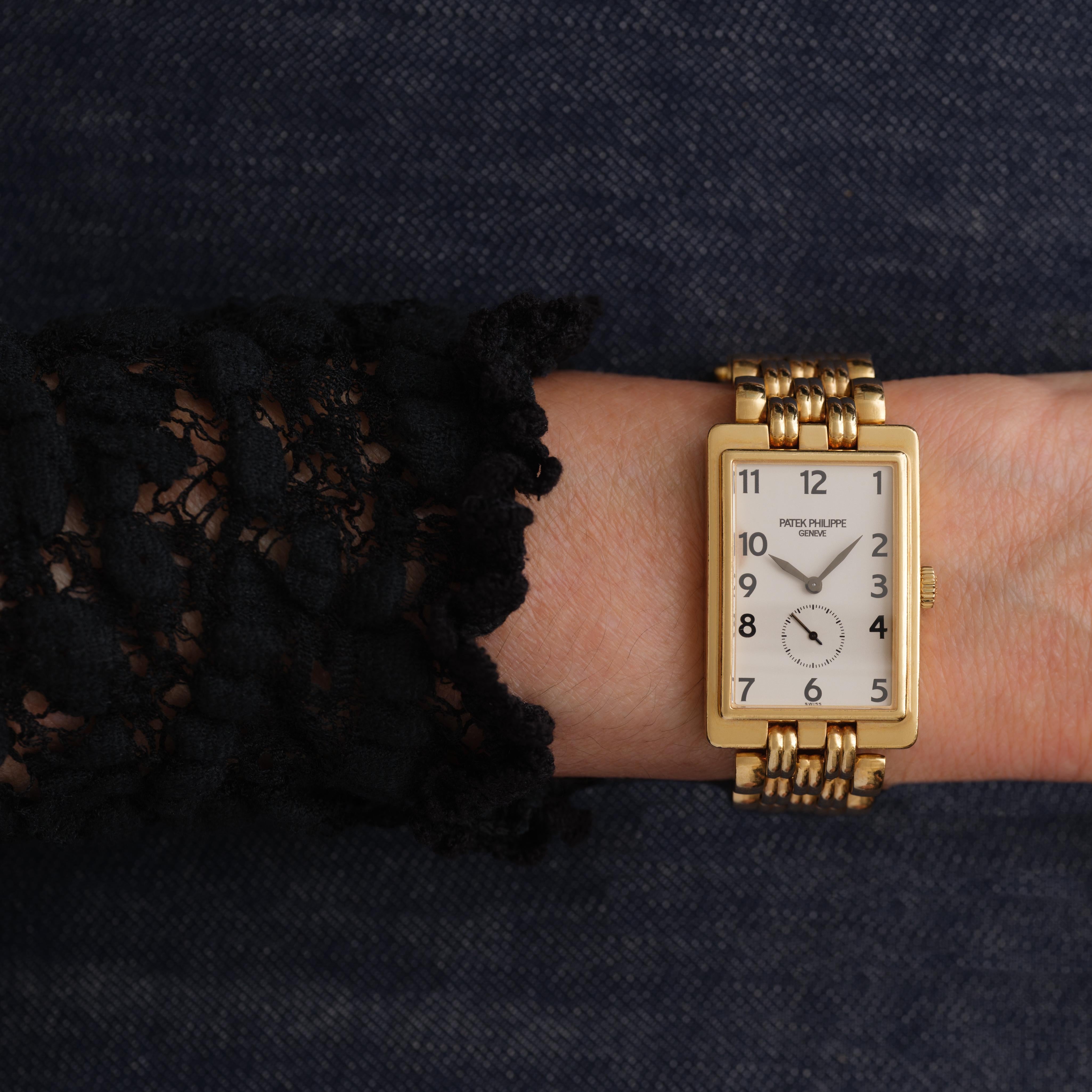 Vintage Patek Philippe Gondolo Model 5009 / 1J 18 Karat Yellow Gold Watch For Sale 2