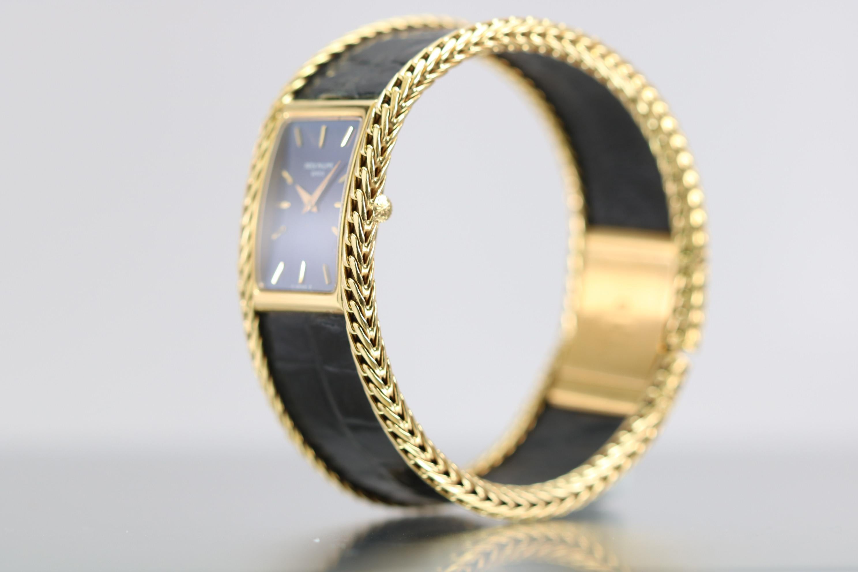 Vintage Patek Philippe Ladies Wristwatch Ref 4241 18 Karat Gold and Leather 8
