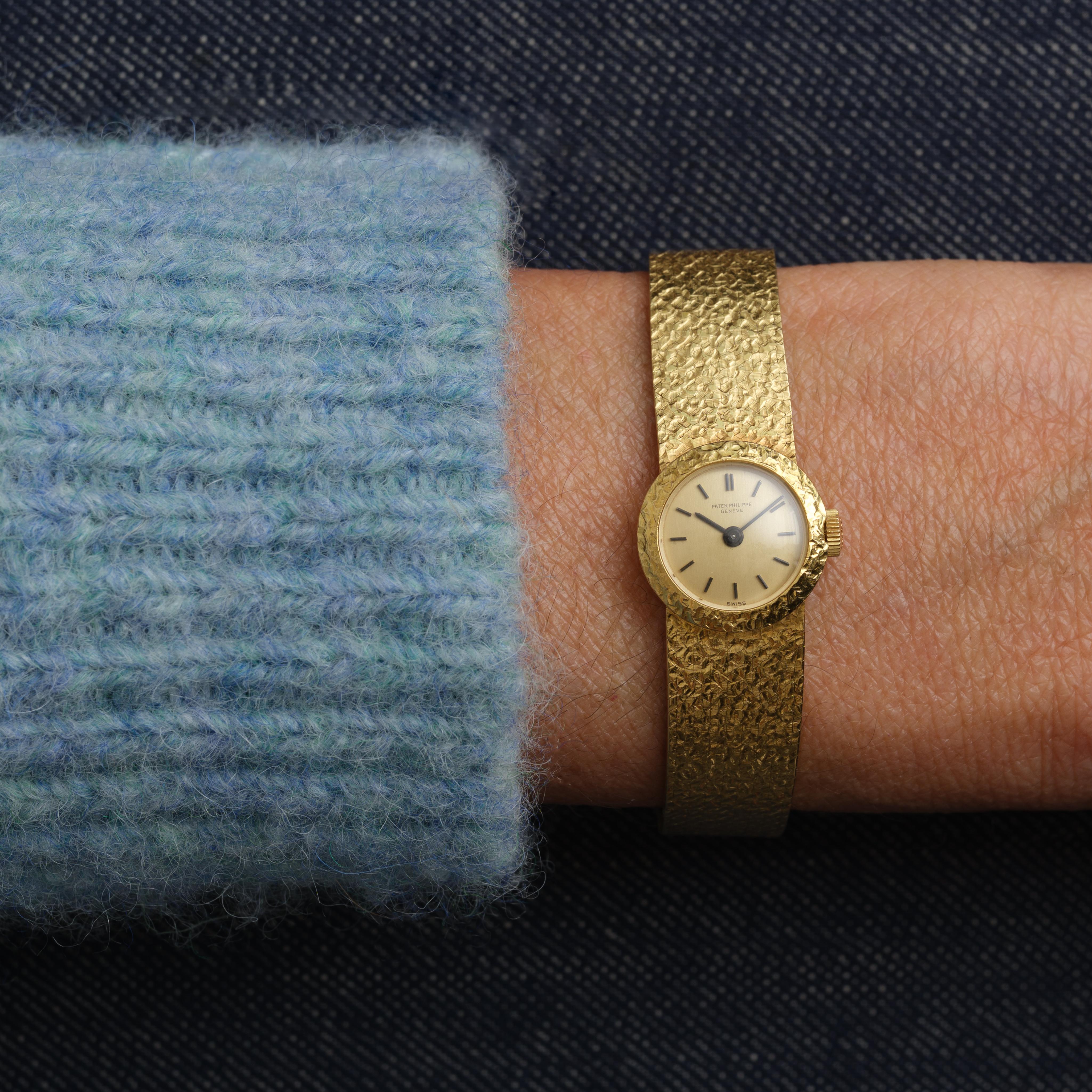 Patek Philippe Model 3266/152 d'epoca in oro giallo 18 carati in vendita 4